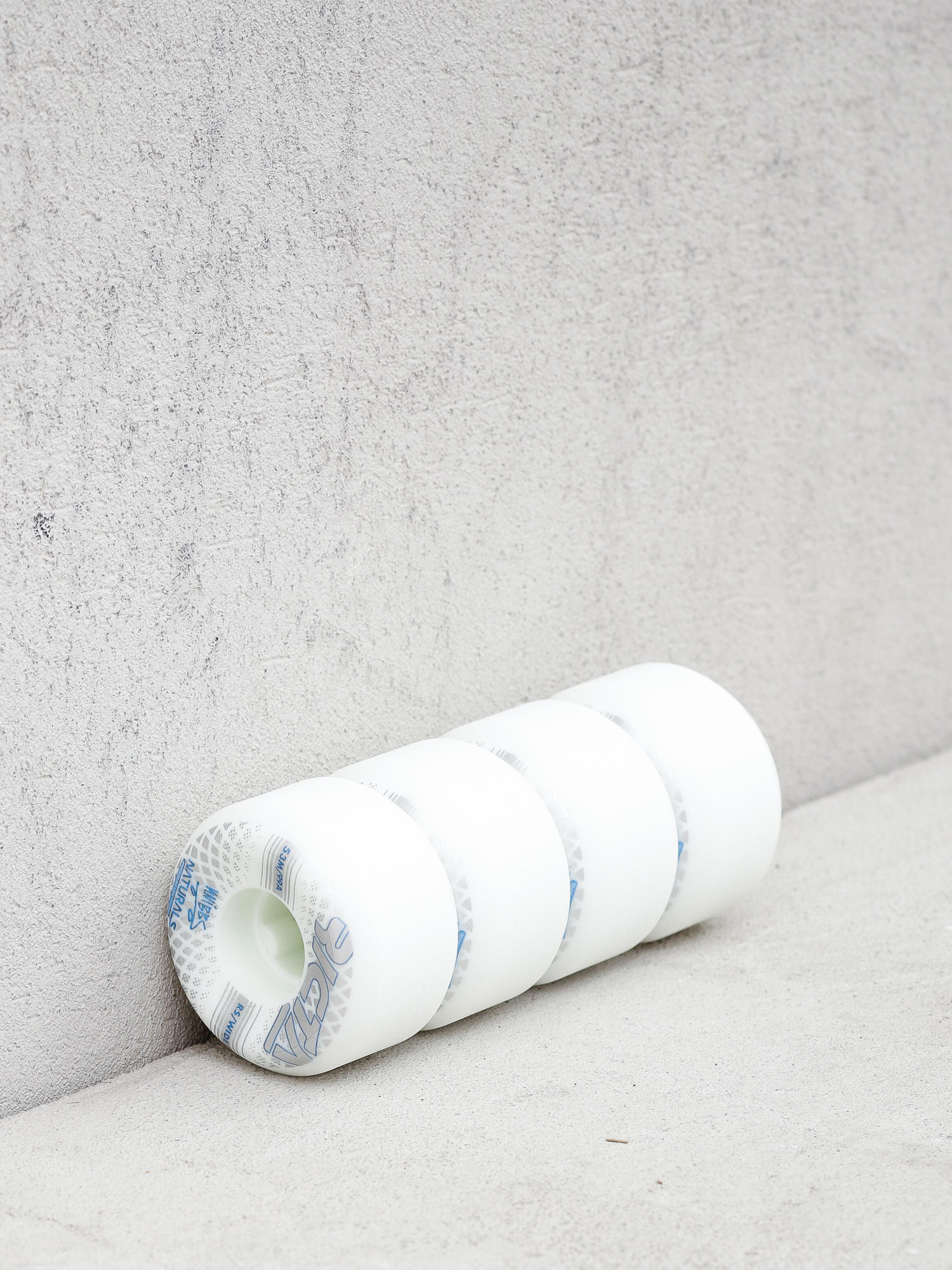 Kółka Ricta Knibbs Reflective Naturals Wide 99a (white/blue)