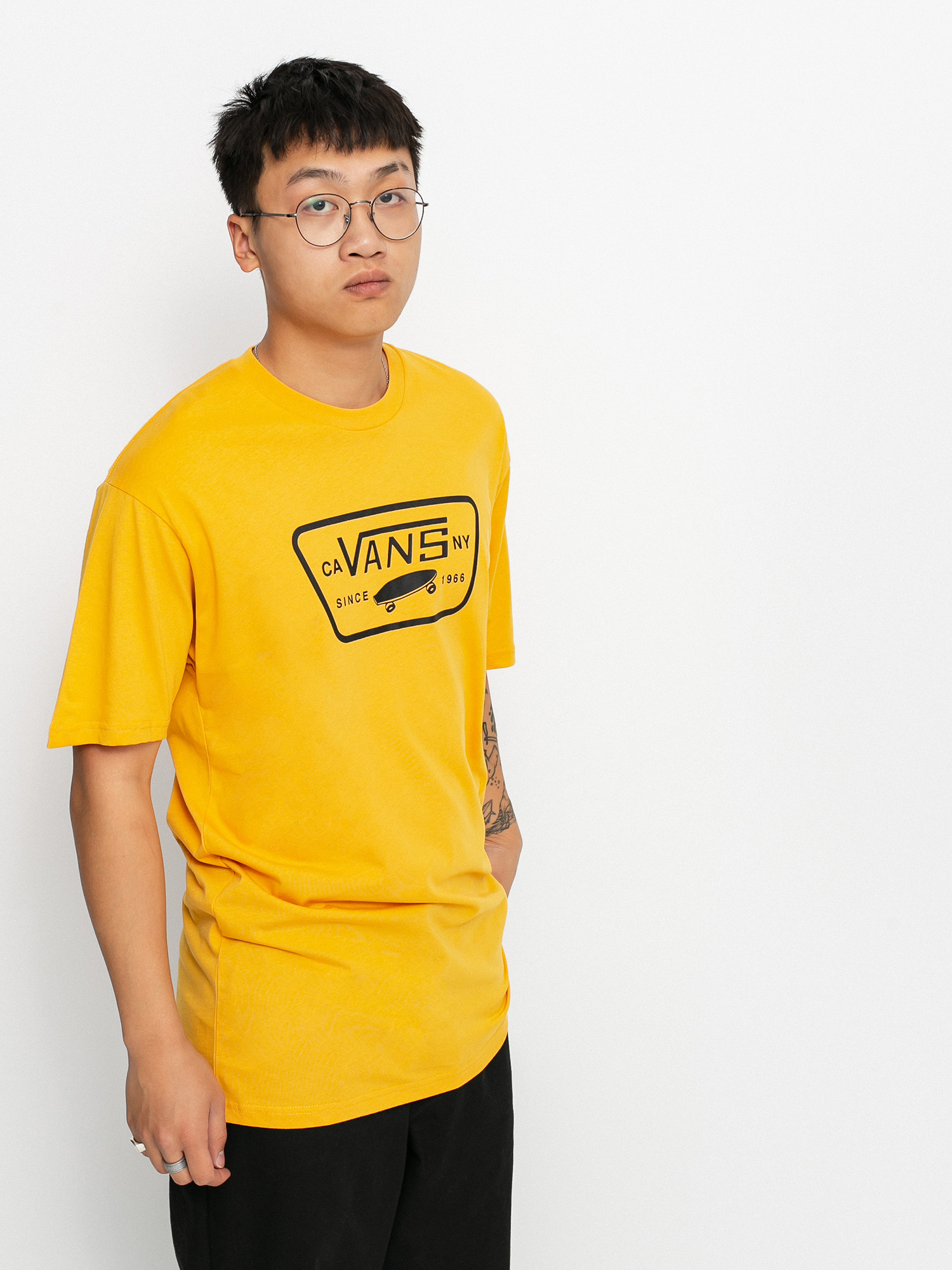 T-shirt Vans Full Patch (golden glow/black)