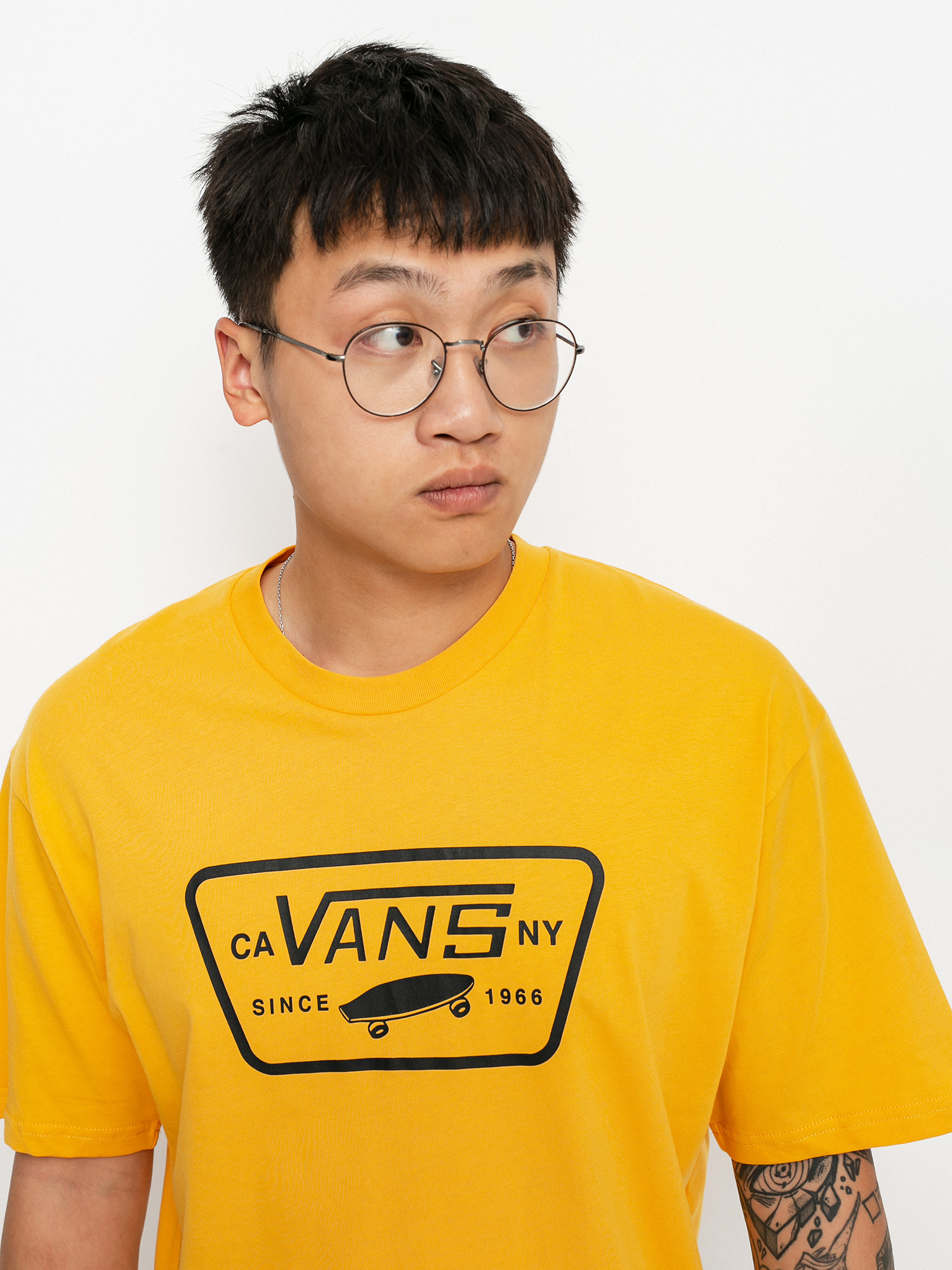 T-shirt Vans Full Patch (golden glow/black)
