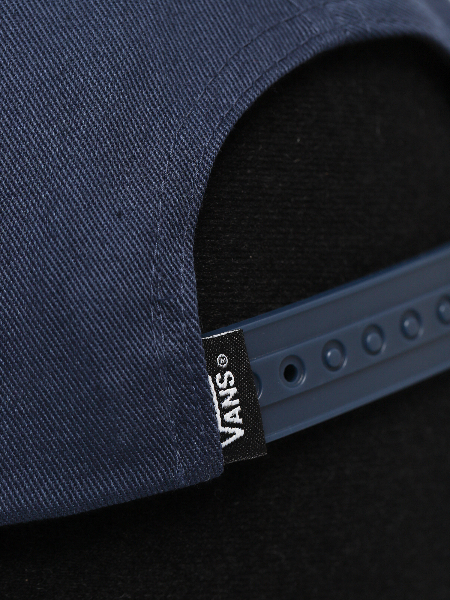 Czapka z daszkiem Vans 1966 Authentic Snapback (dress blues)