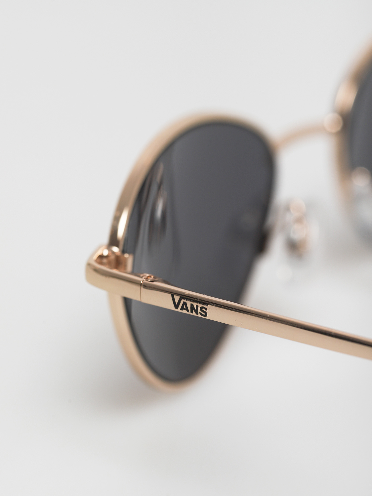 Okulary przeciwsłoneczne Vans Amped Wmn (gold)