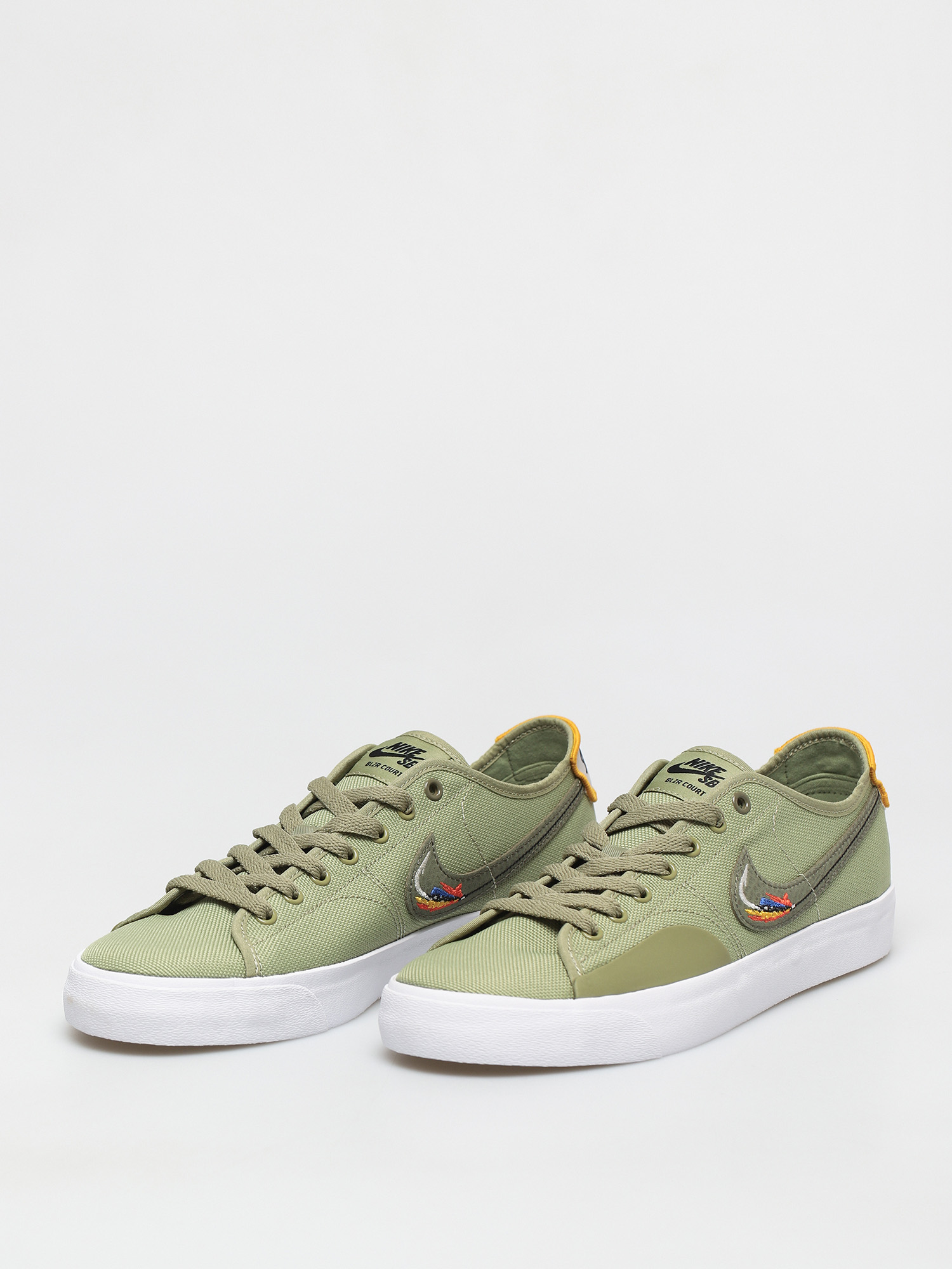 Buty Nike SB X Daan Van Der Linden Blazer Court (dusty olive/medium olive light bone navy)