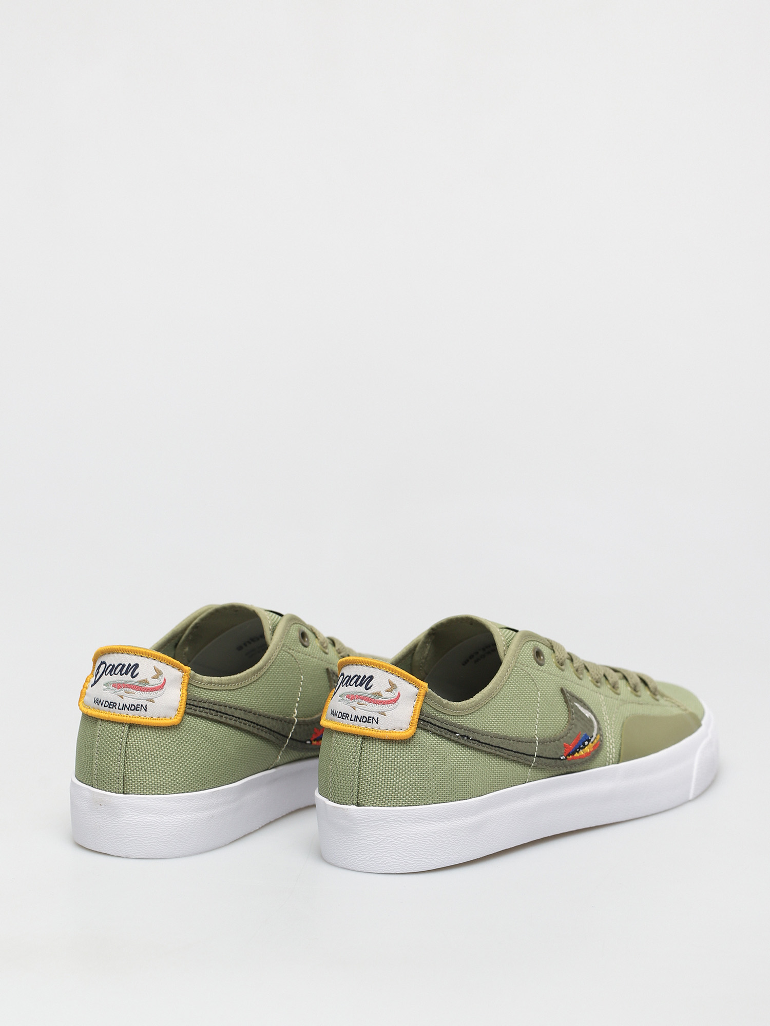 Buty Nike SB X Daan Van Der Linden Blazer Court (dusty olive/medium olive light bone navy)
