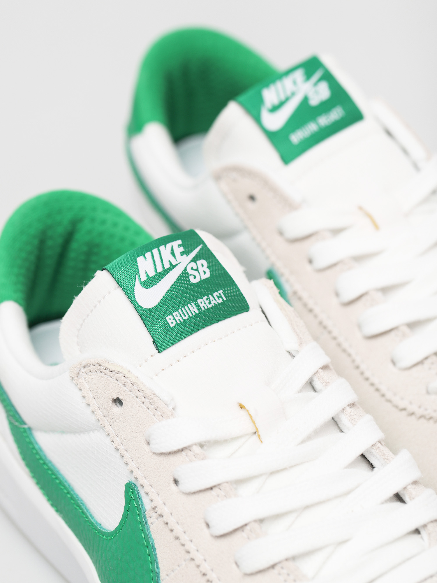 Buty Nike SB Bruin React (white/lucky green white lucky green)