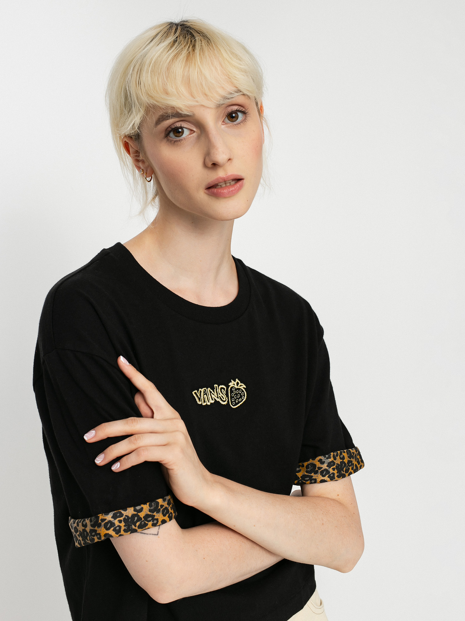T-shirt Vans Strauberry Boxy Wmn (black)