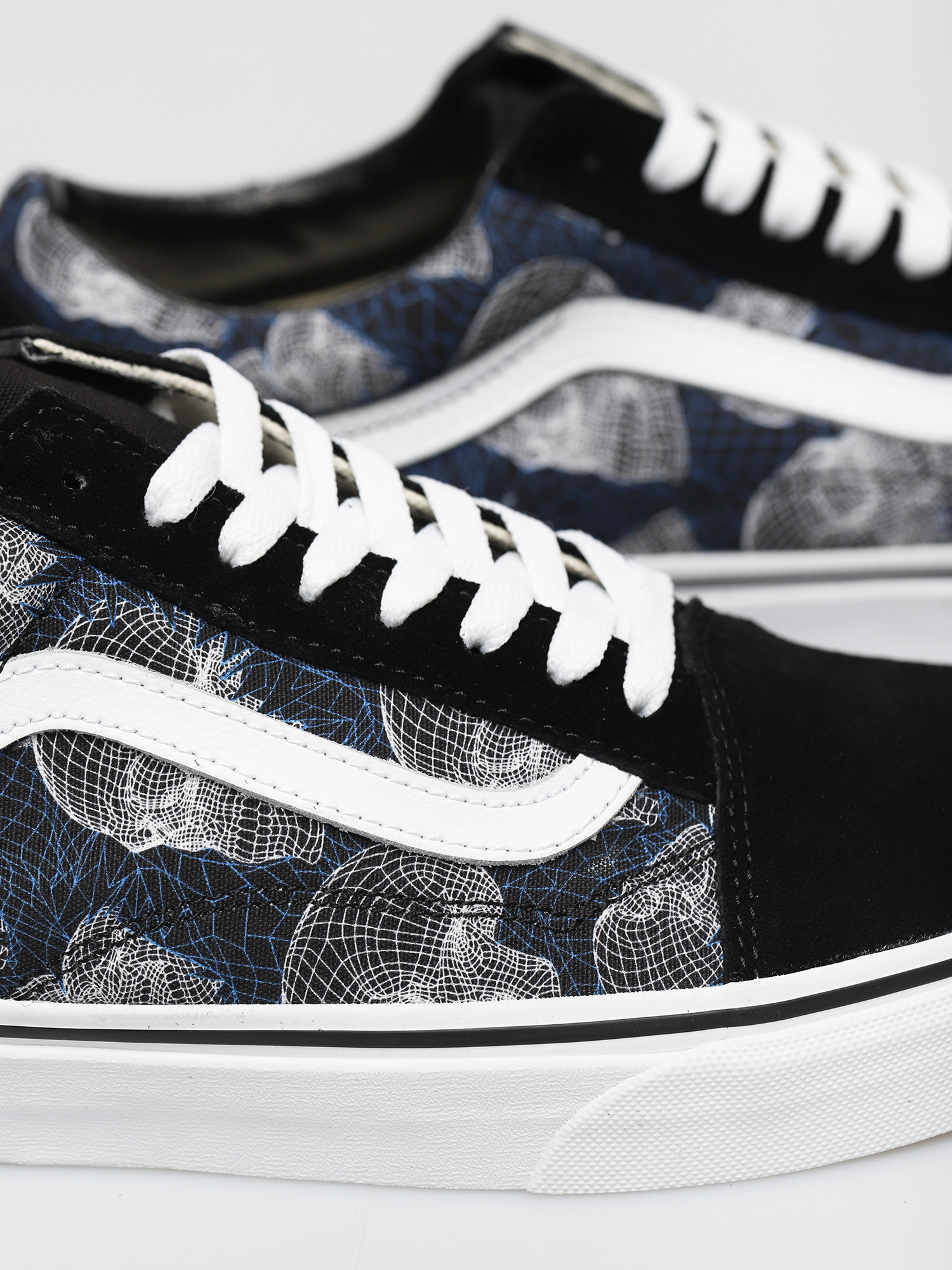 Buty Vans Old Skool (wireframe skulls/blktrwt)
