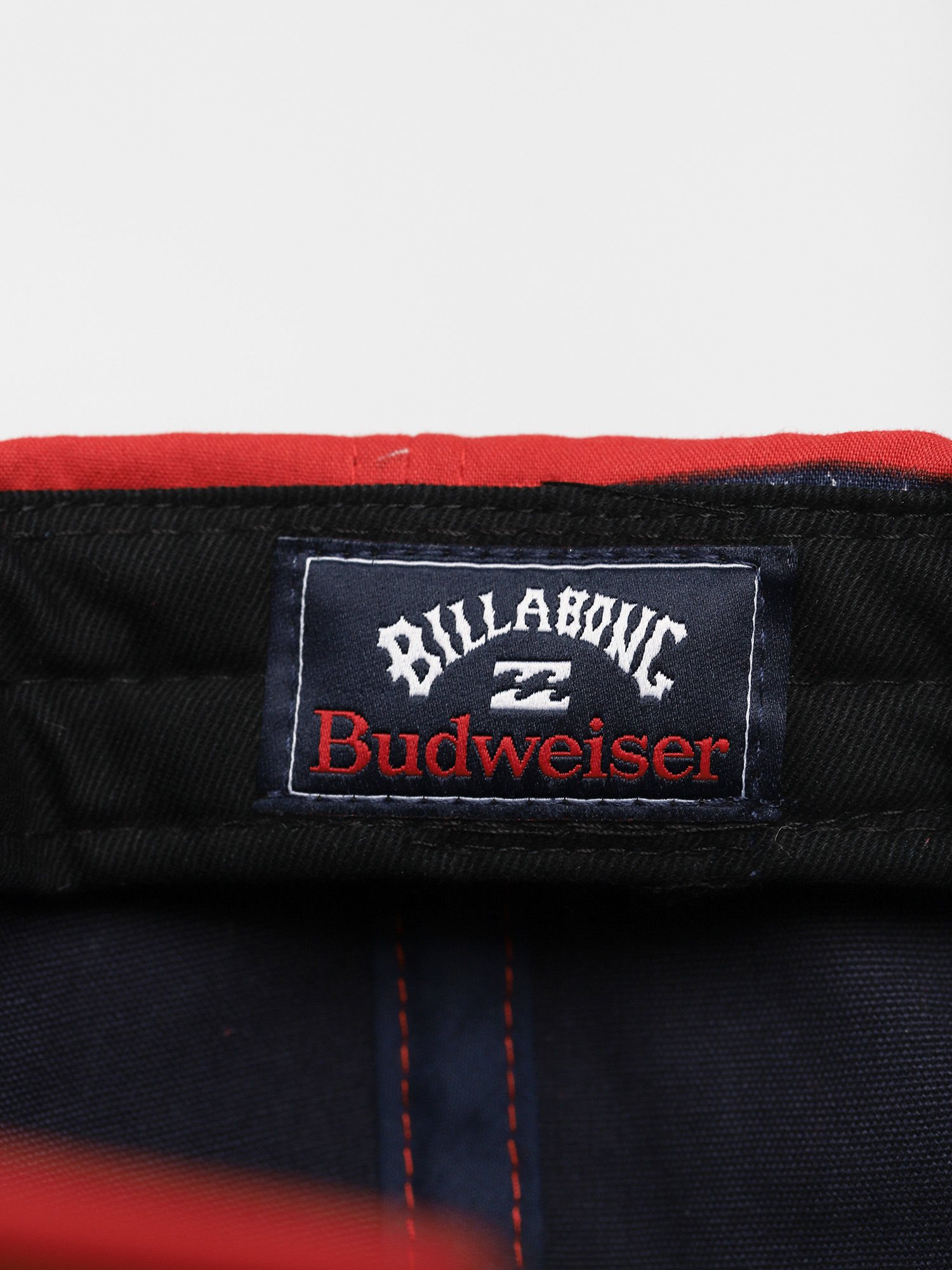 Czapka z daszkiem Billabong X Budweiser Vacay (red)