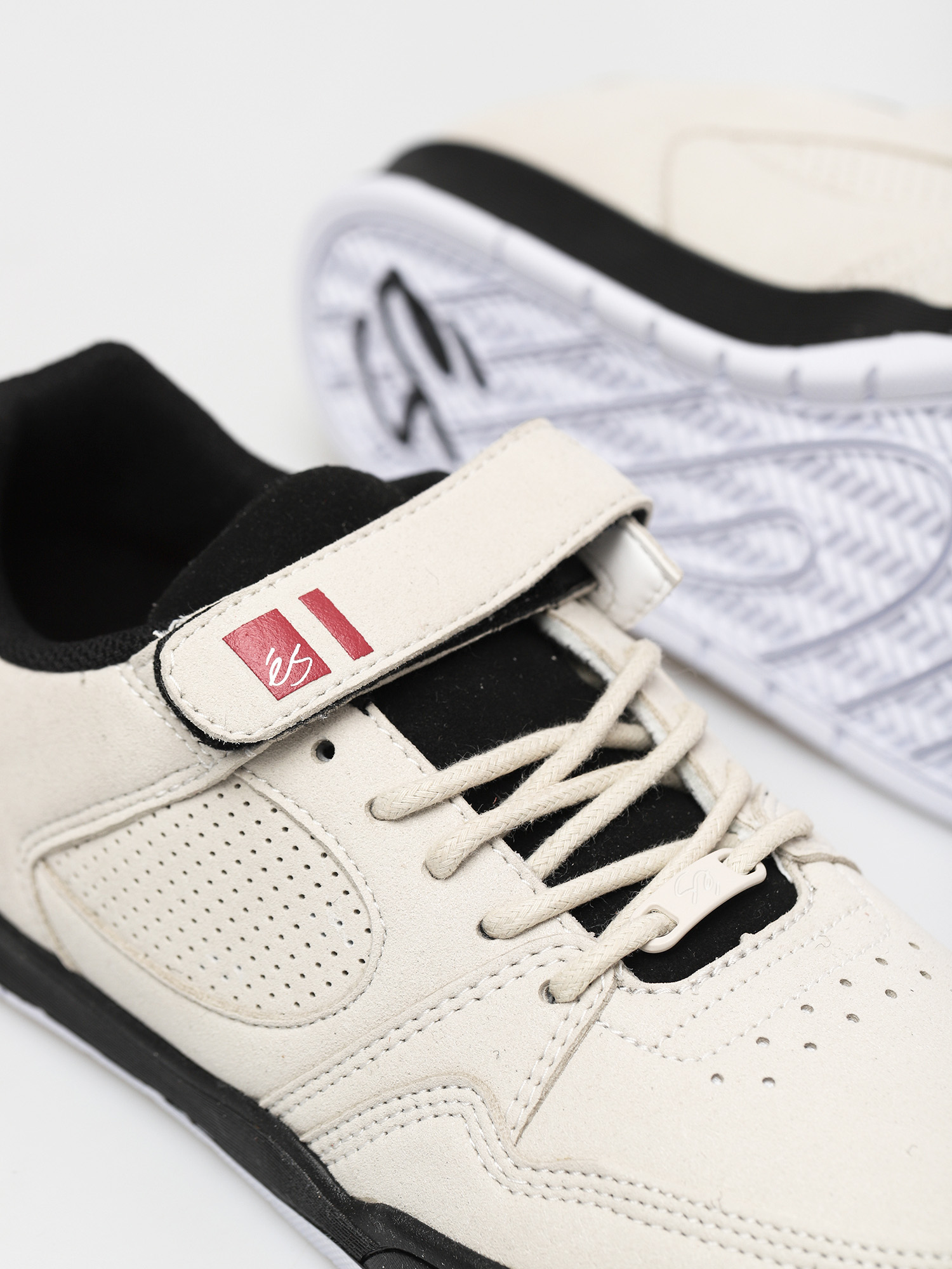 Buty eS Accel Slim Plus (white/black)