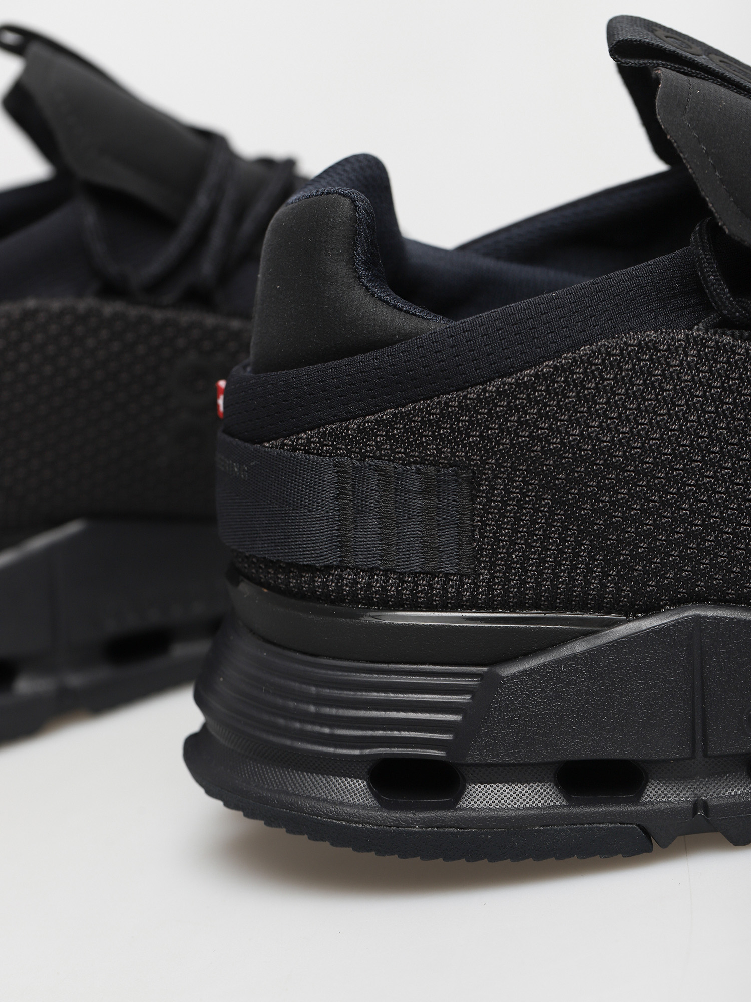 Buty On Running Cloudnova (black/eclipse)