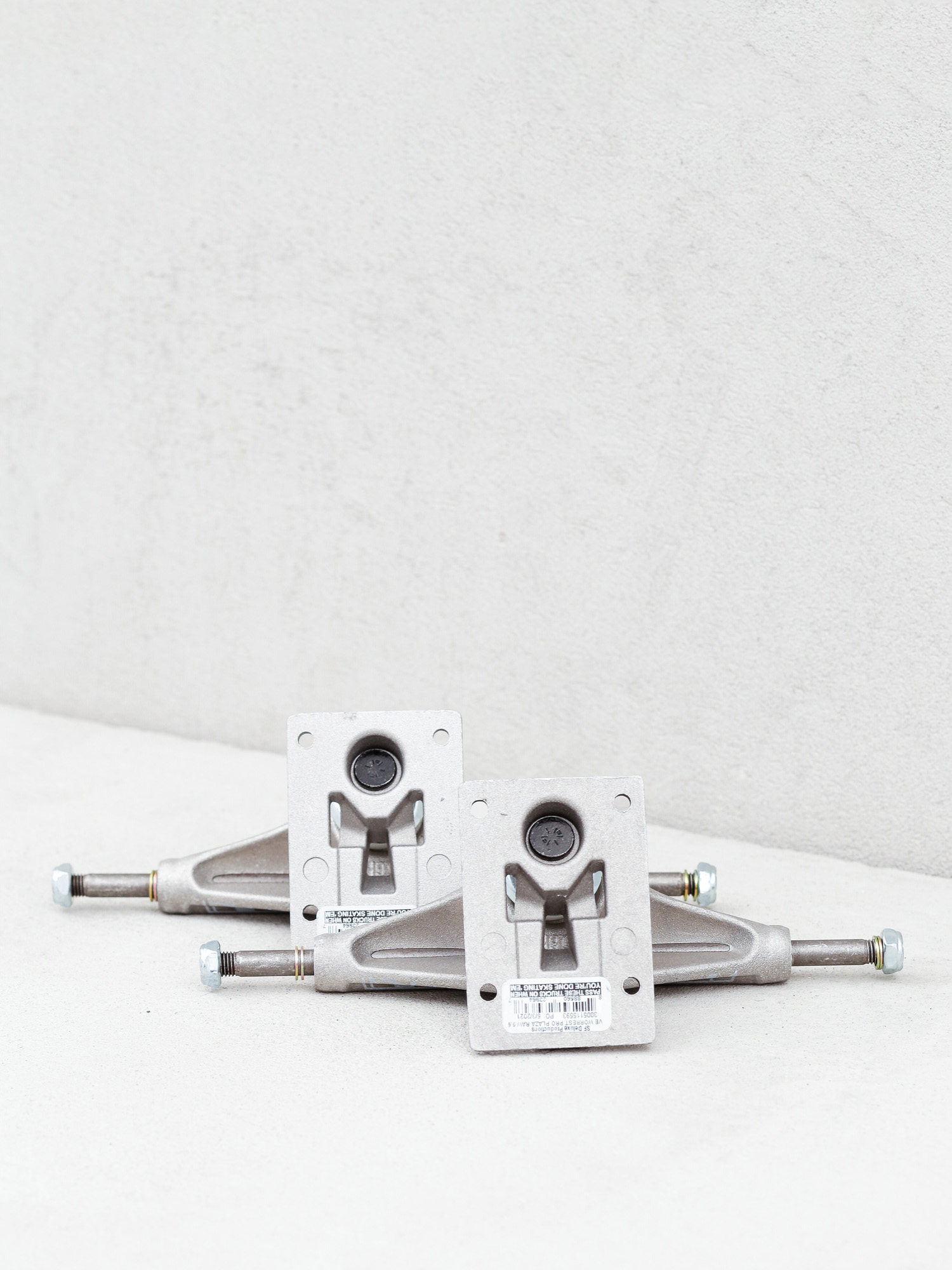 Traki Venture Worrest Pro Plaza (raw)