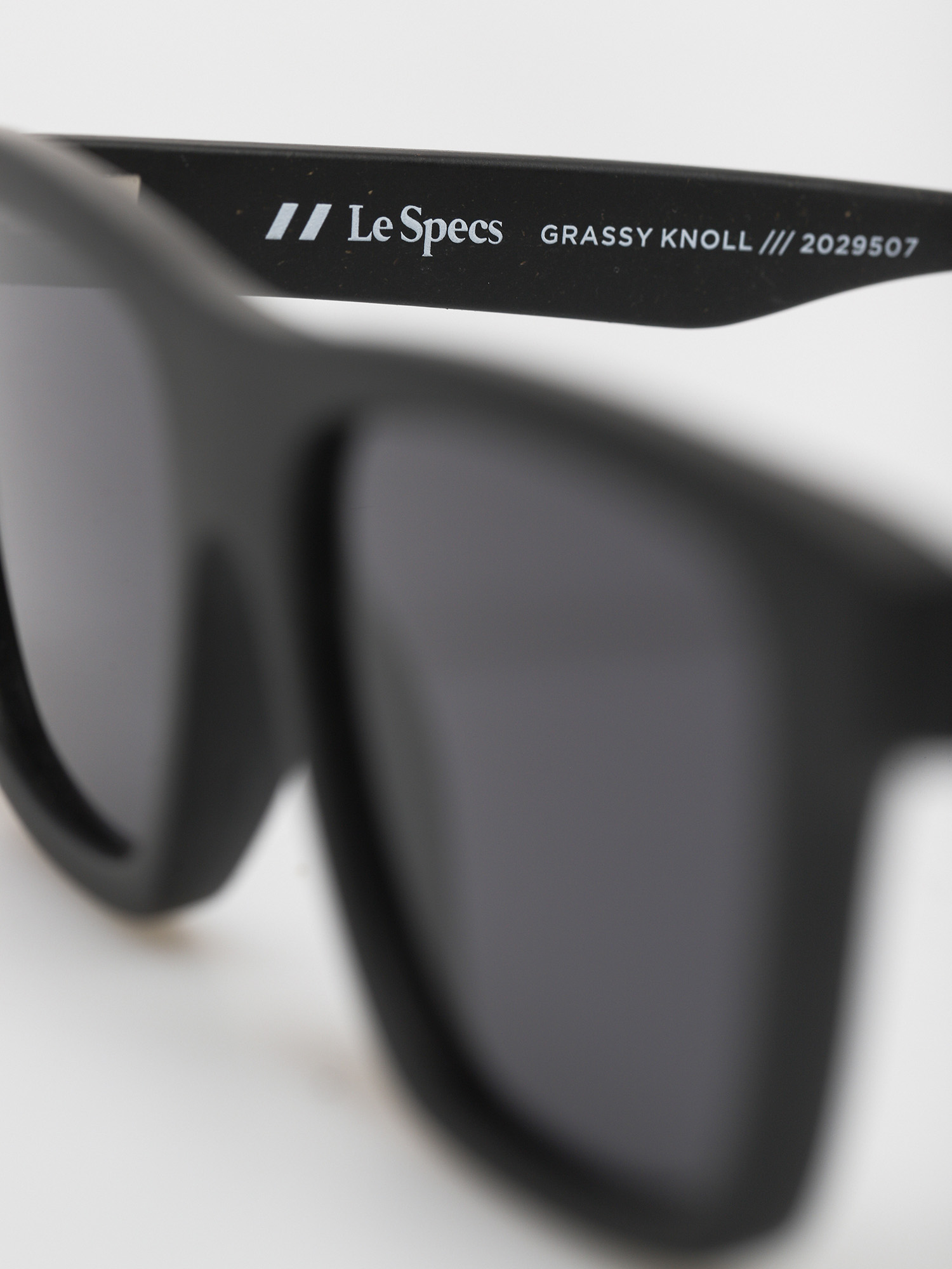 Okulary przeciwsłoneczne Le Specs Sustain Grassy Knoll (black grass)