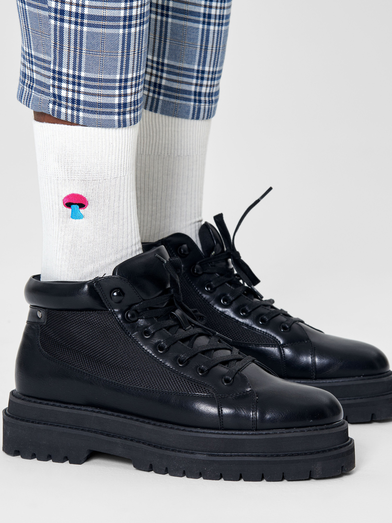 Skarpetki Happy Socks Ribbed Embroidery Mushroom (white/black)