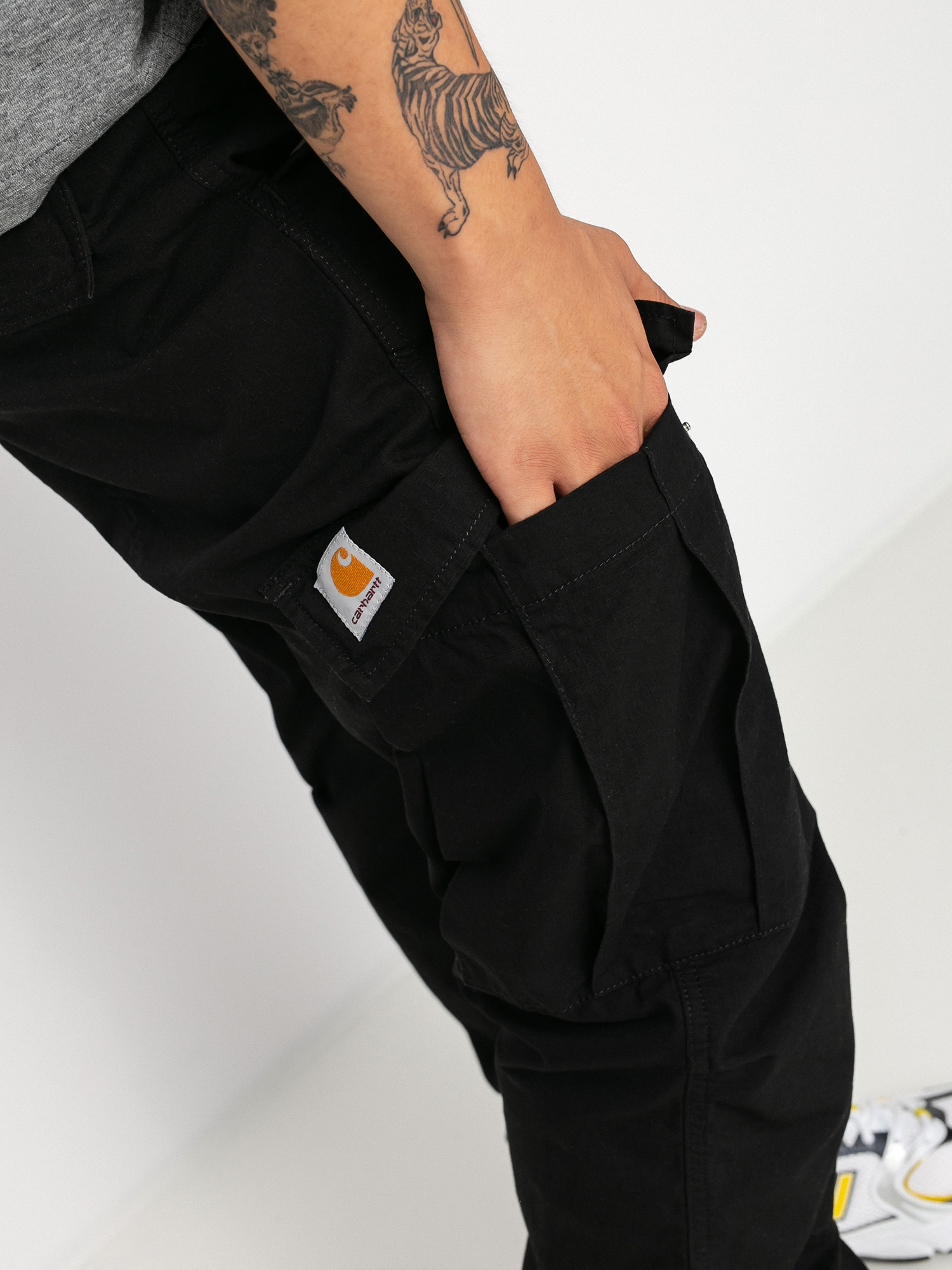 Spodnie Carhartt WIP Regular Cargo (black)