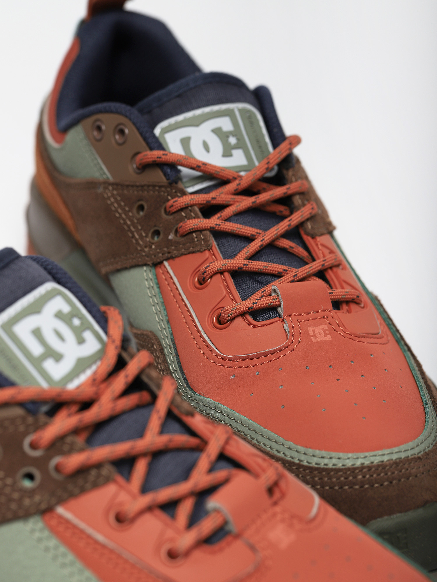 Buty DC E.Tribeka Se (brown/dk olive)