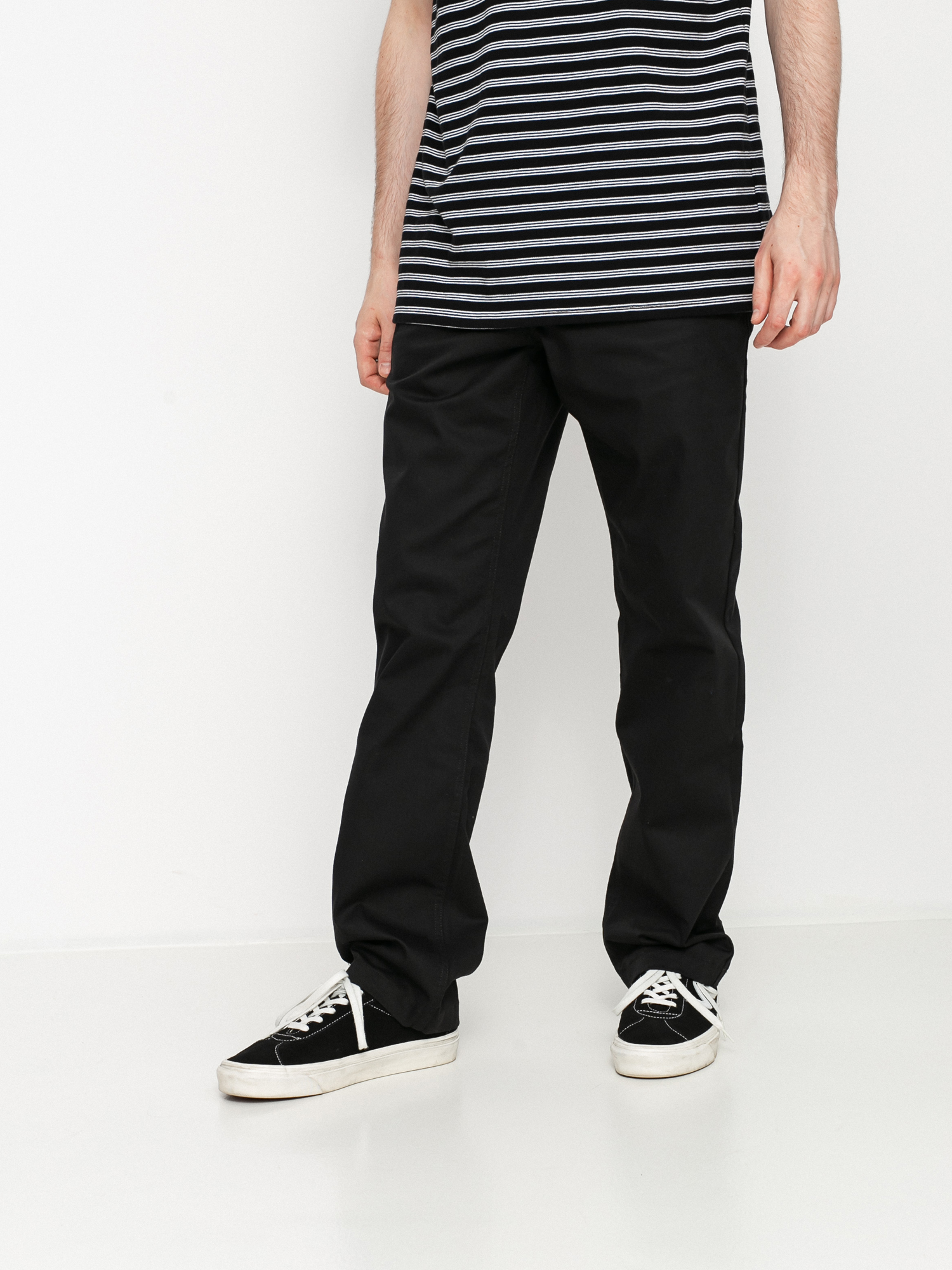Spodnie Vans Authentic Chino Relaxed (black)