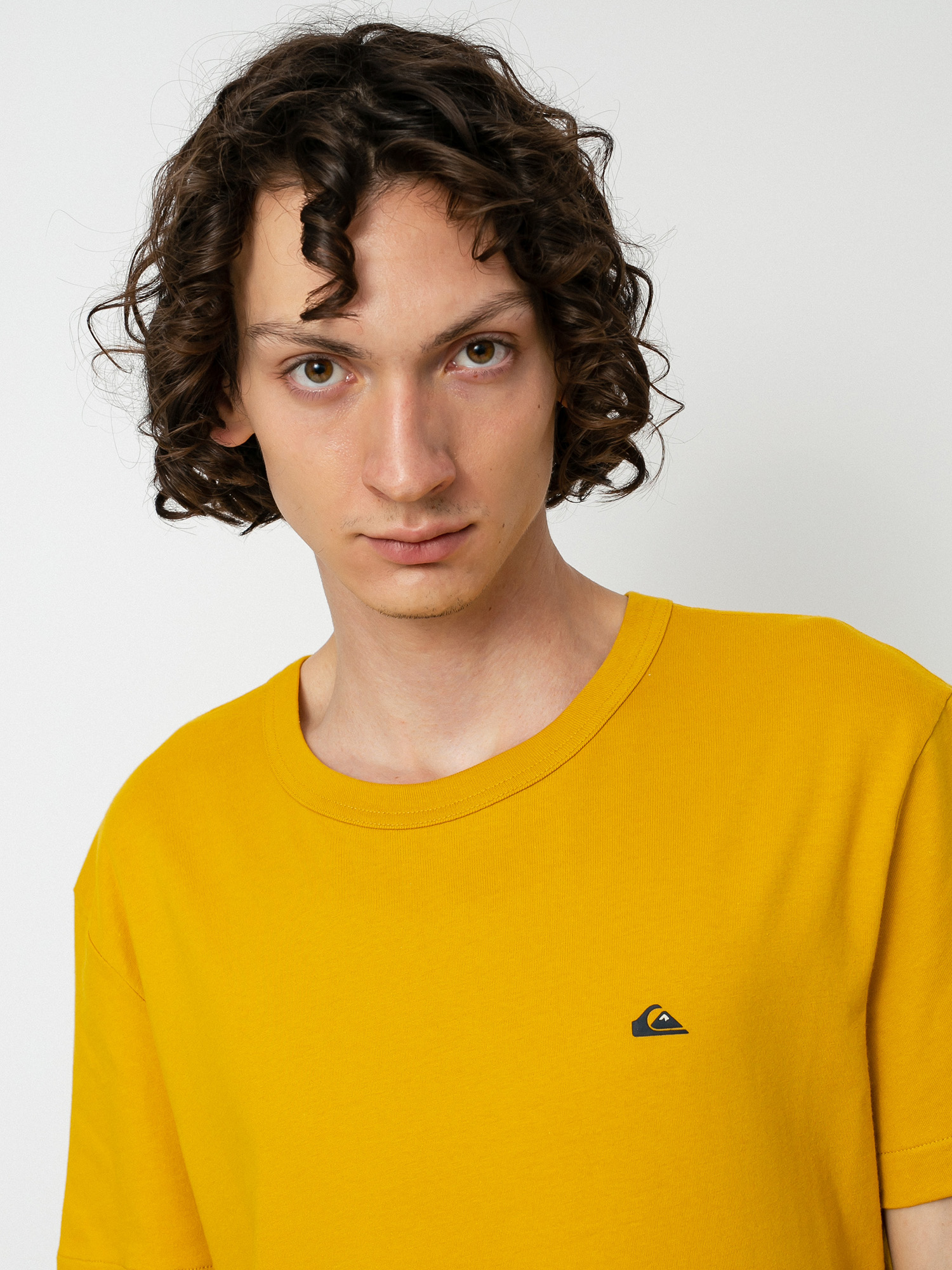 T-shirt Quiksilver Essentials (nugget gold)