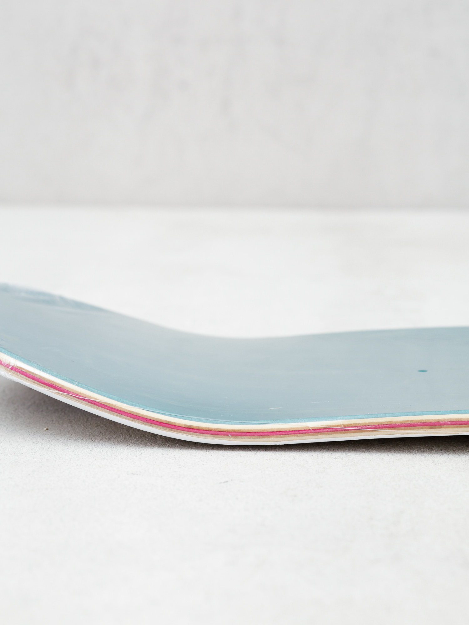 Deck Nervous Geo (white)