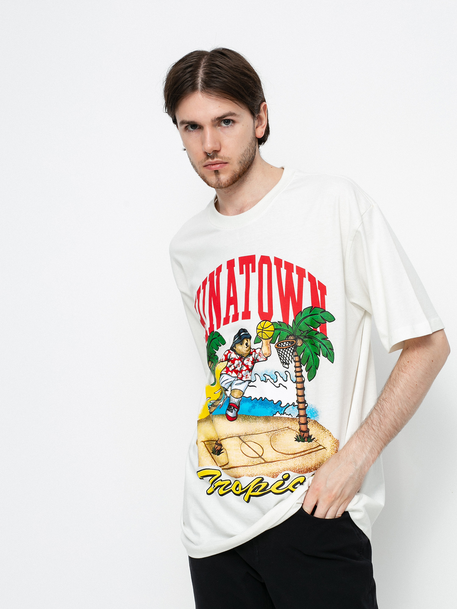 T-shirt Chinatown Market Dunking Bear By The Water (cream)