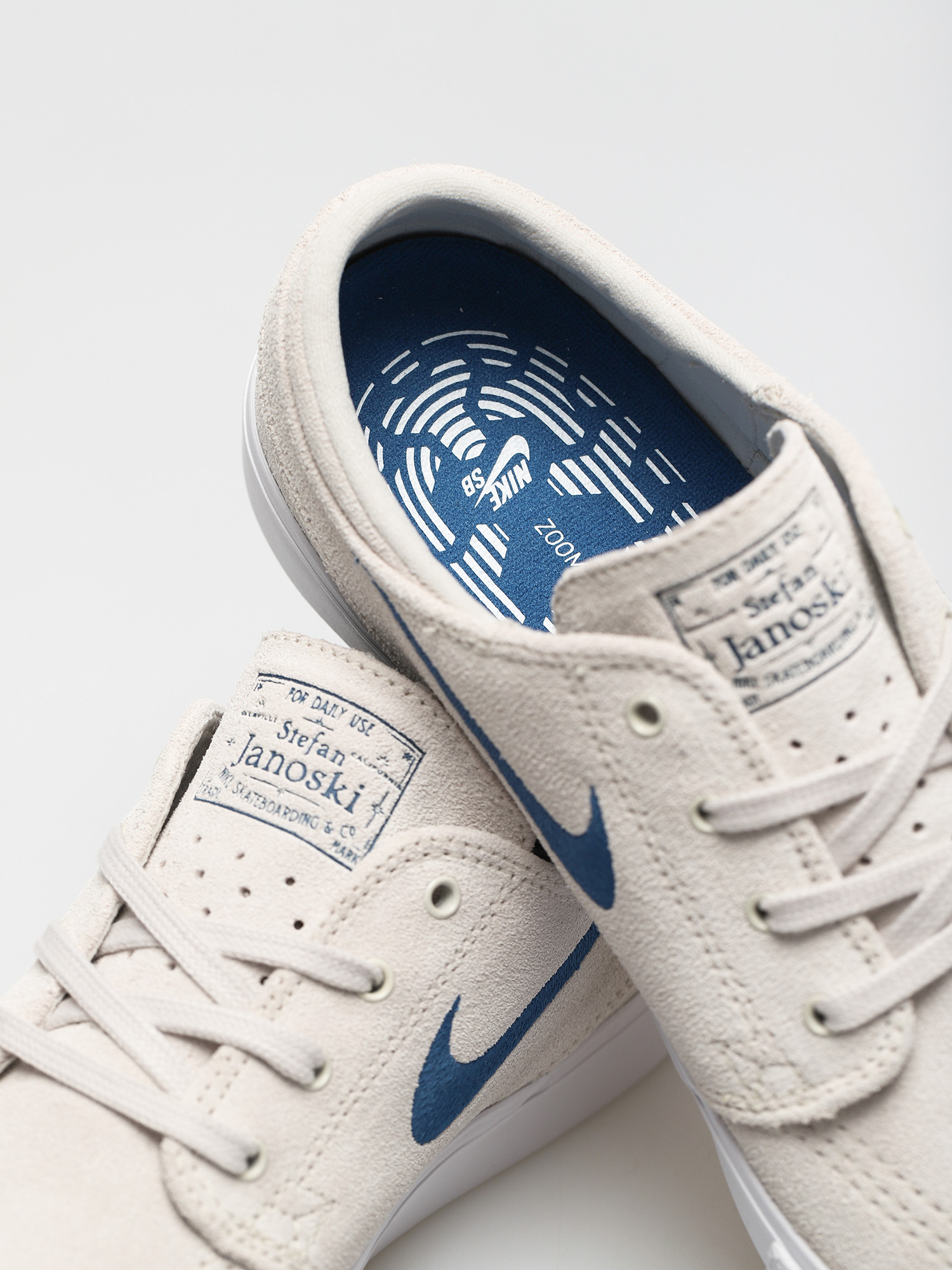 Buty Nike SB Zoom Stefan Janoski RM (summit white/court blue summit white)