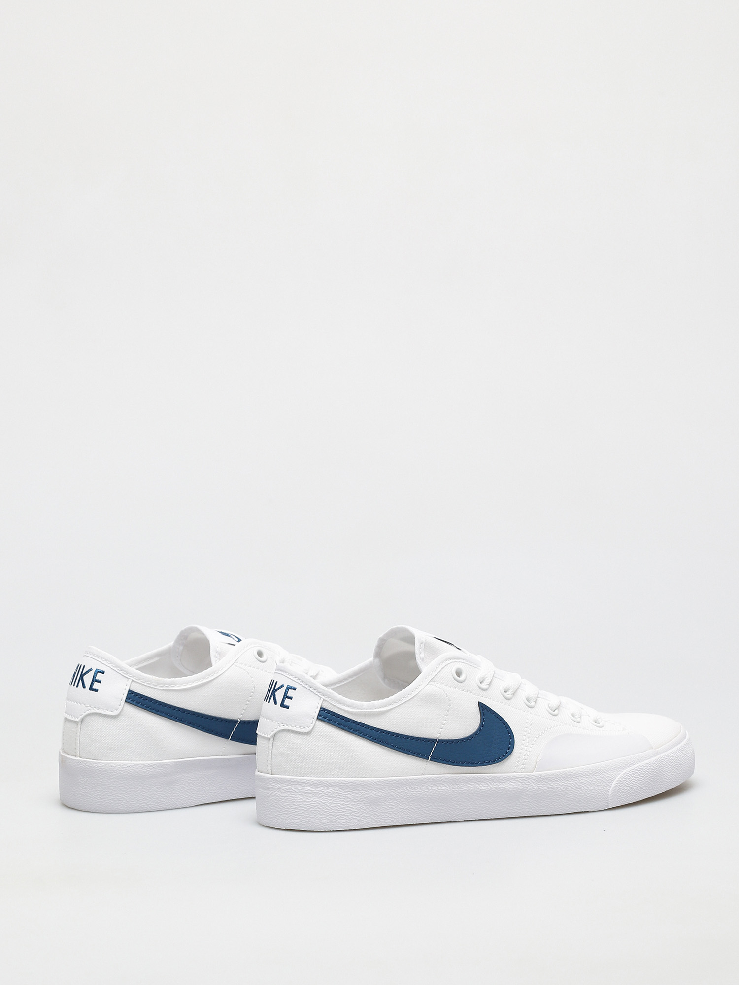Buty Nike SB Blazer Court (white/court blue white white)