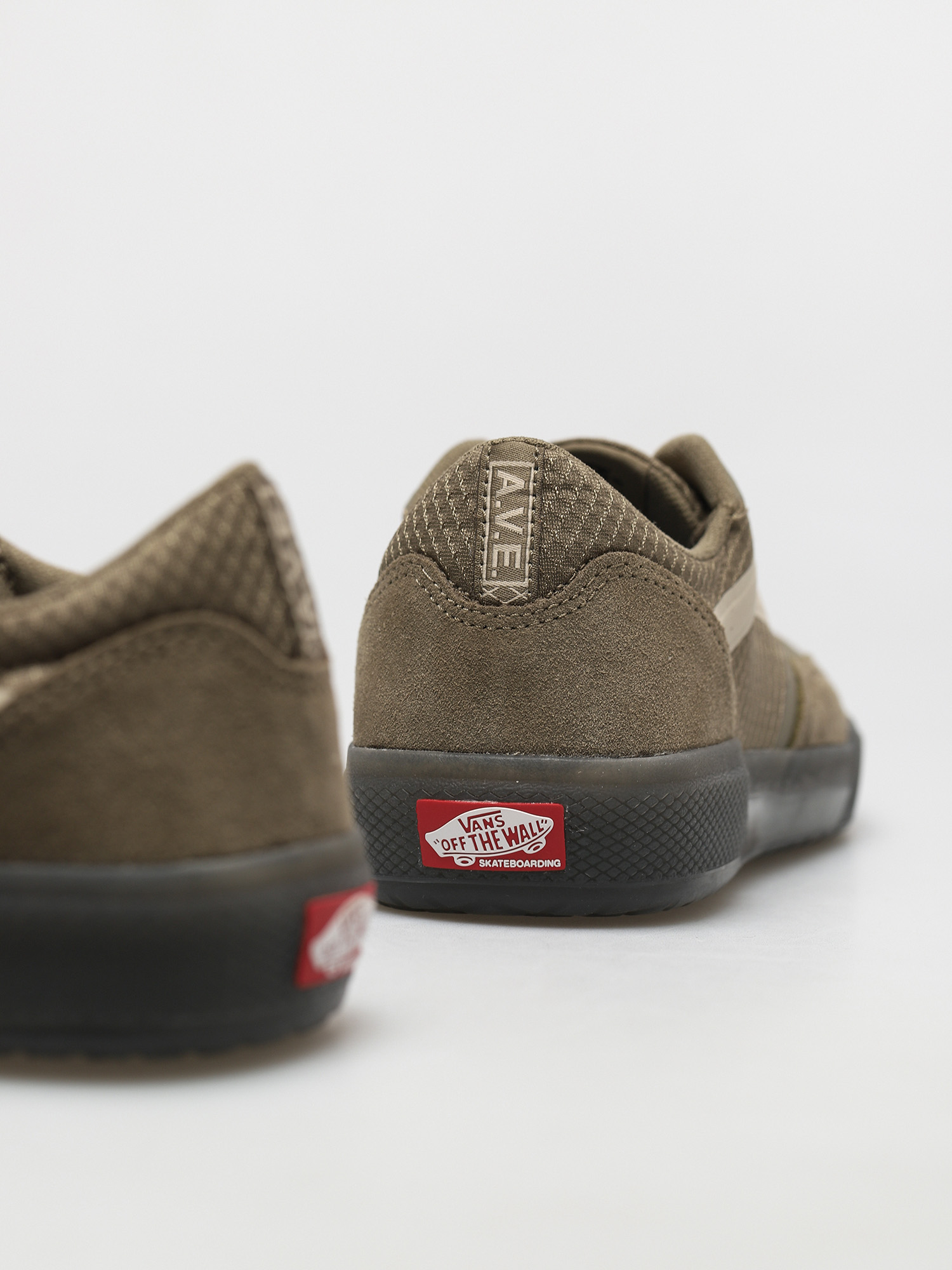 Buty Vans Ave (covert green)