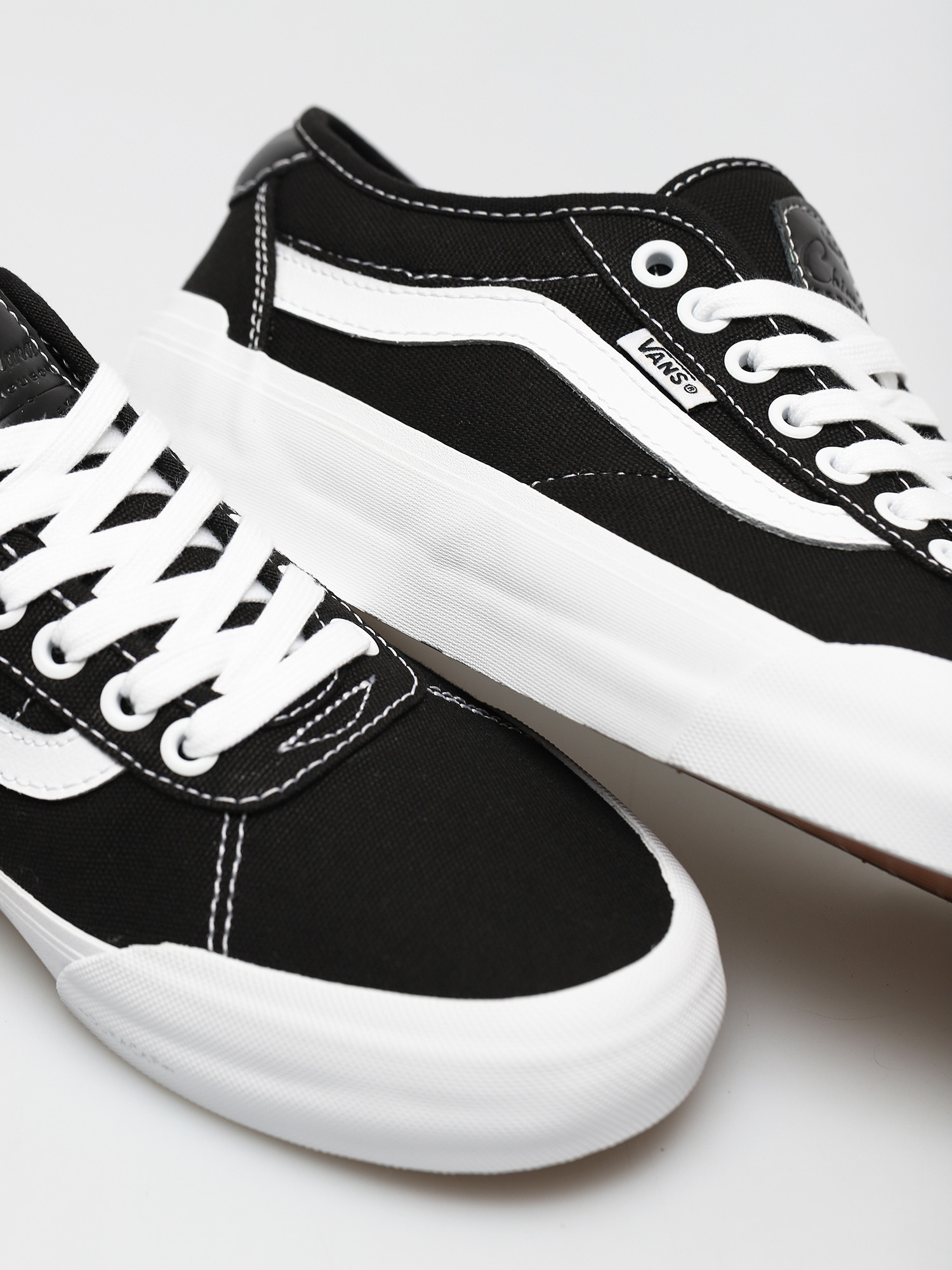 Buty Vans Chima 2 (canvas/black/white)