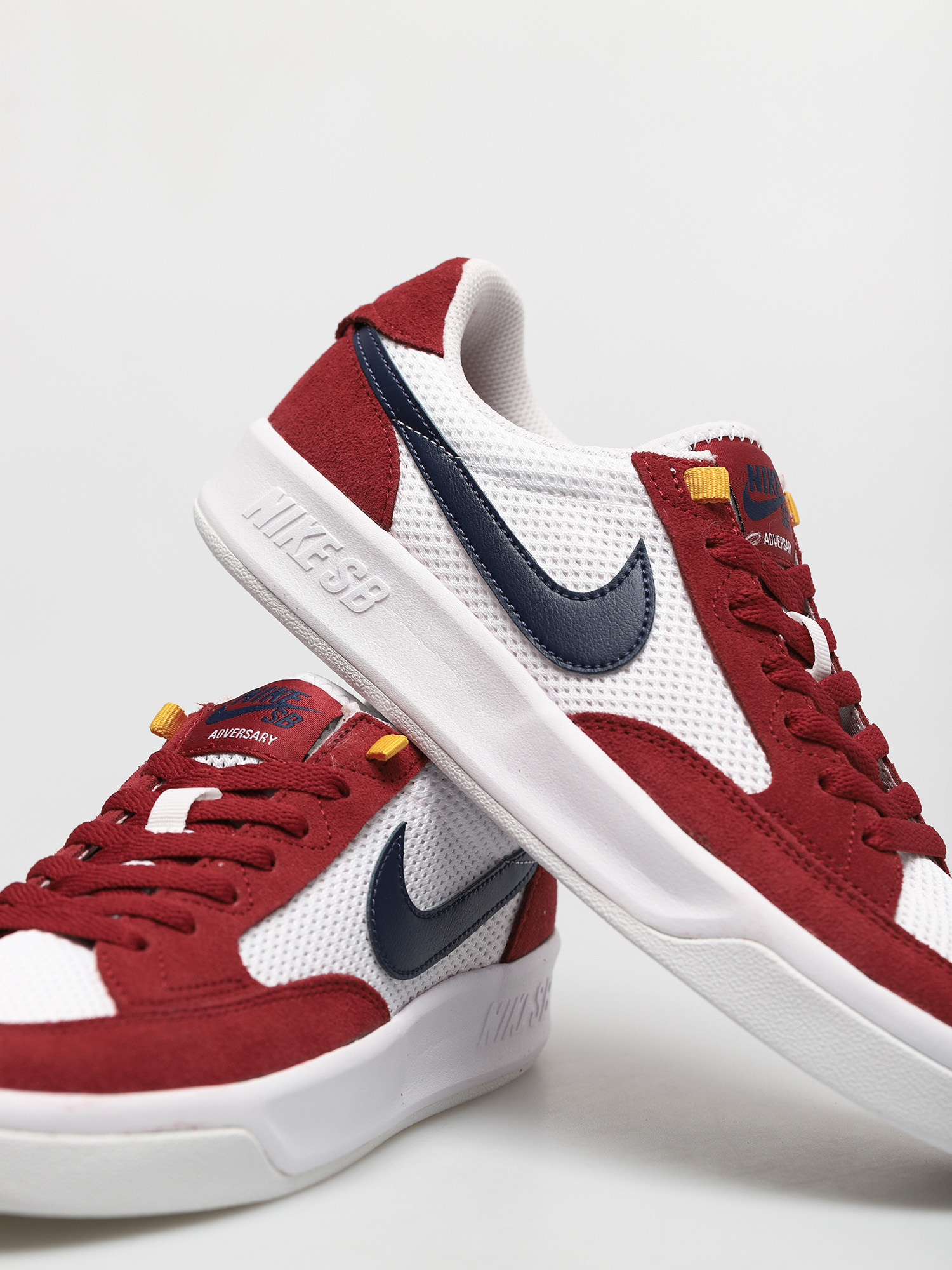 Buty Nike SB Adversary (pomegranate/midnight navy pollen white)