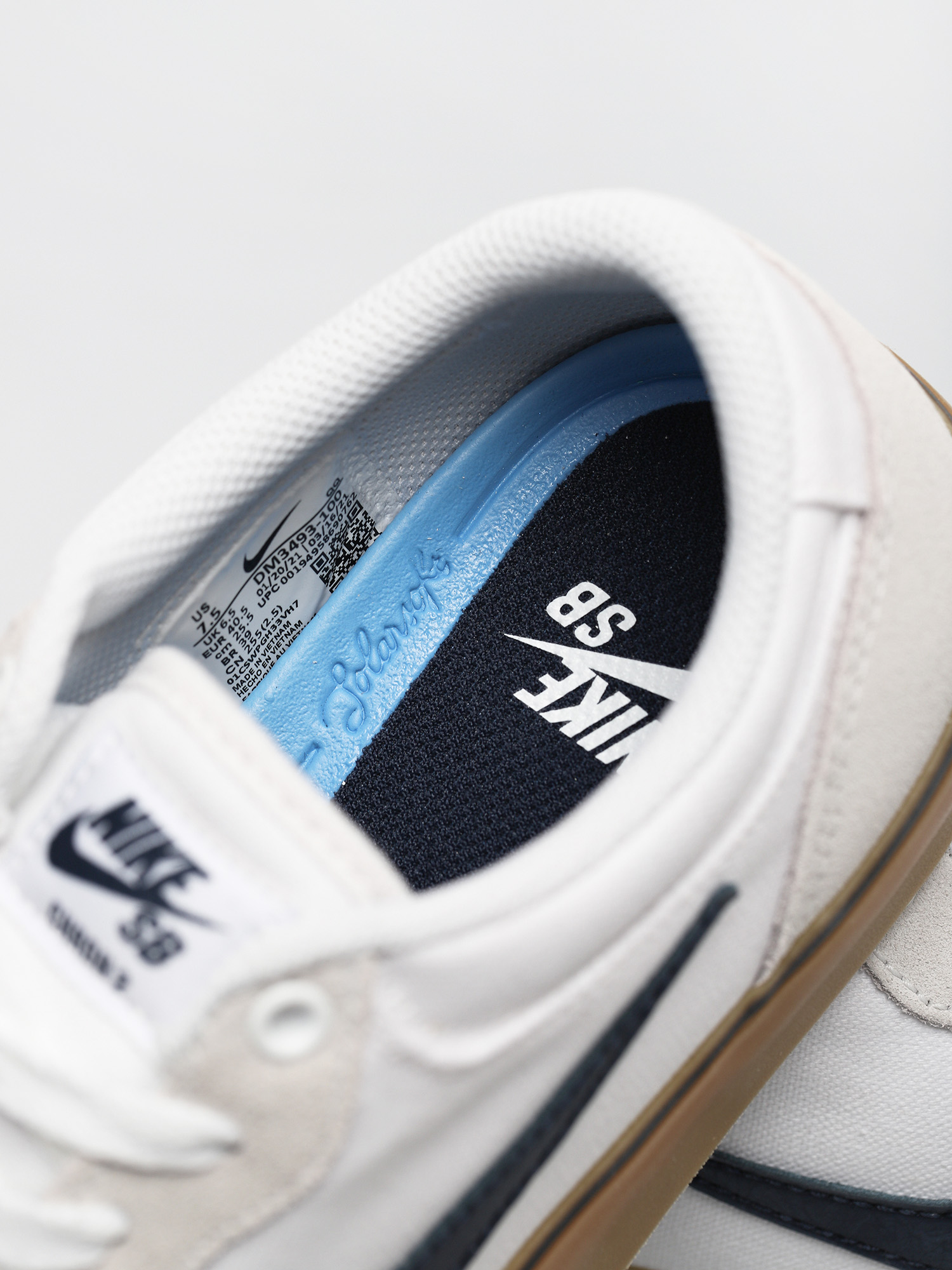 Buty Nike SB Chron 2 (white/obsidian white gum light brown)
