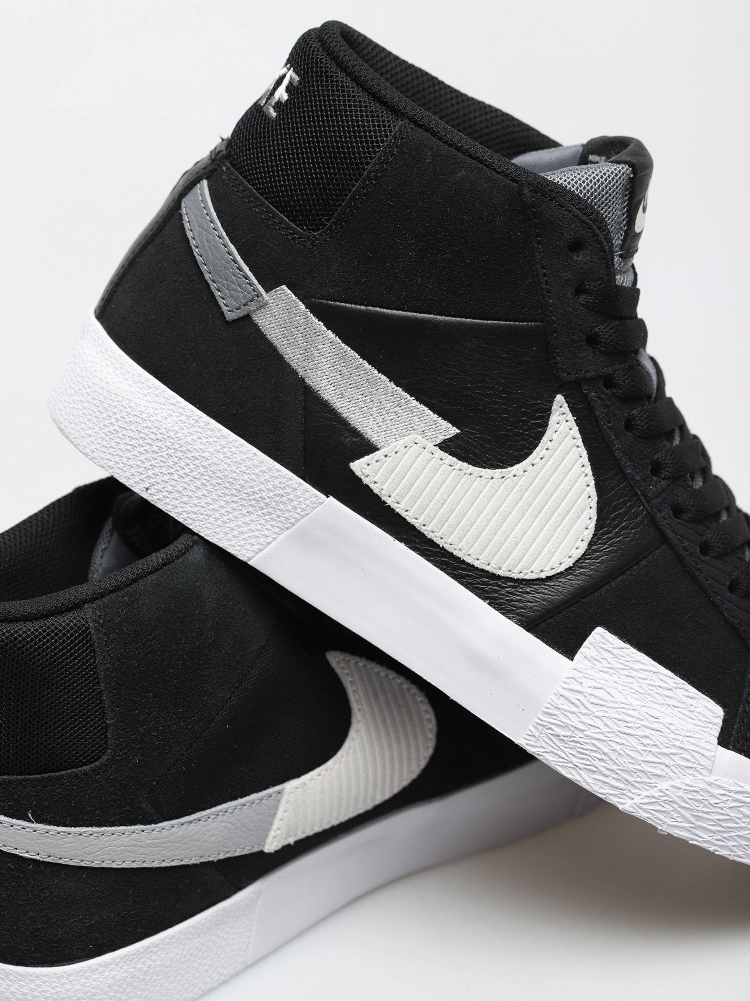 Buty Nike SB Zoom Blazer Mid Premium (black/white wolf grey cool grey)