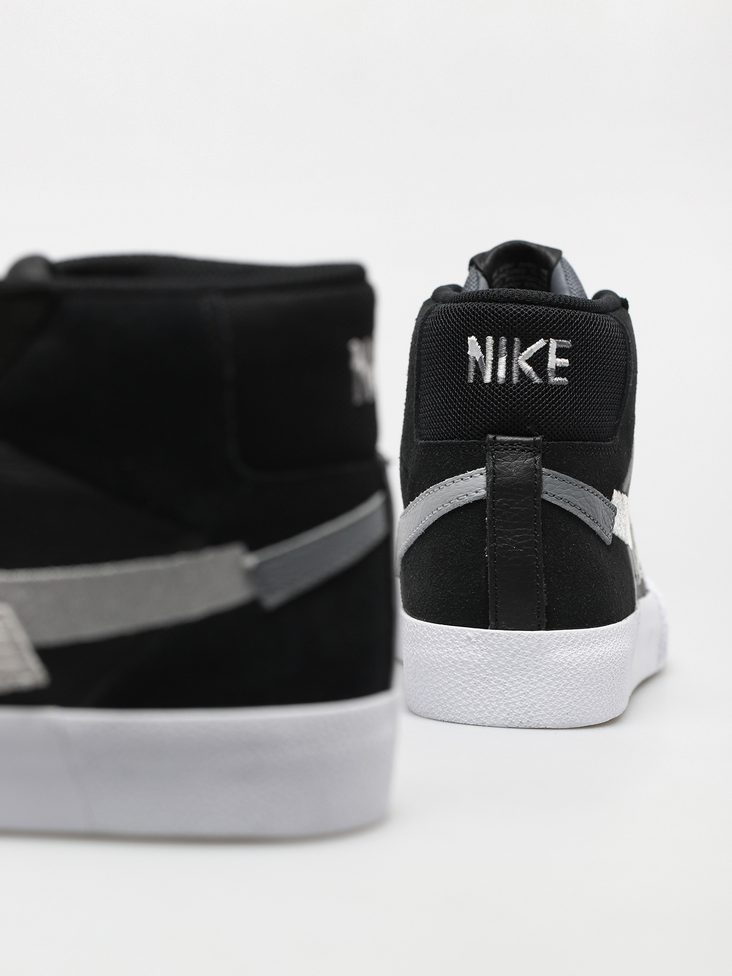 Buty Nike SB Zoom Blazer Mid Premium (black/white wolf grey cool grey)