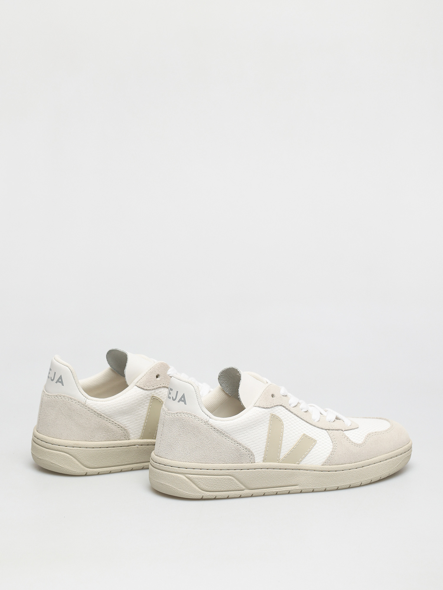 veja mesh white natural