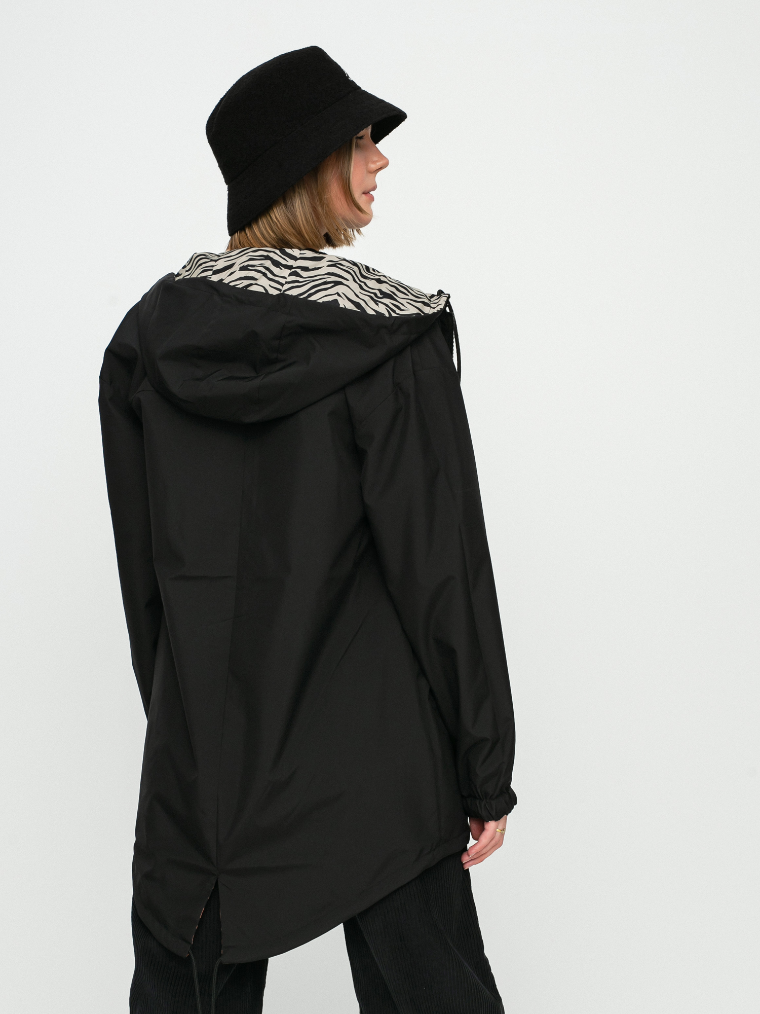 Kurtka Vans Mercy Reversible Parka Wmn (animal patchwork)