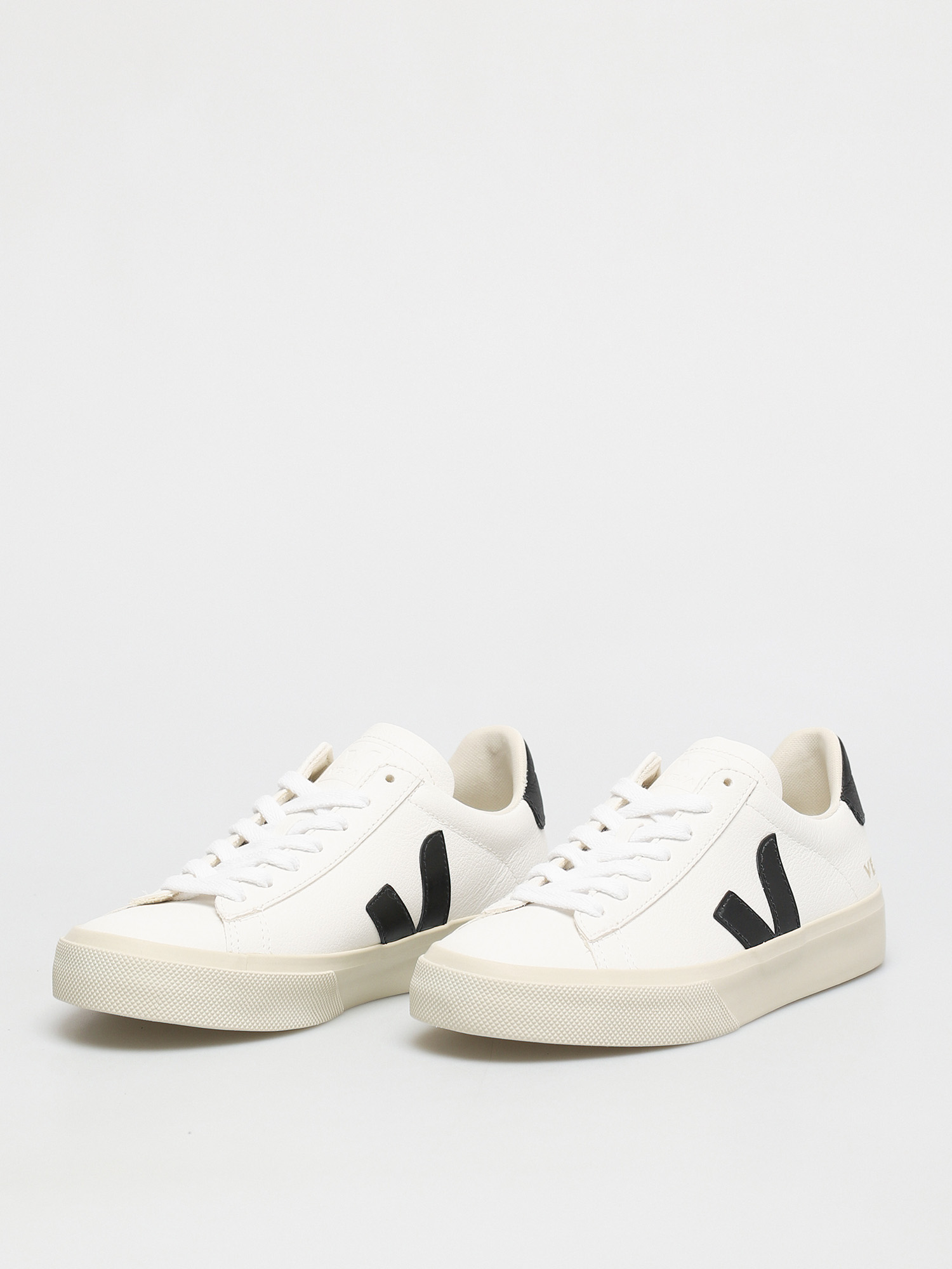 Buty Veja Campo Wmn (chromefree leather white black)
