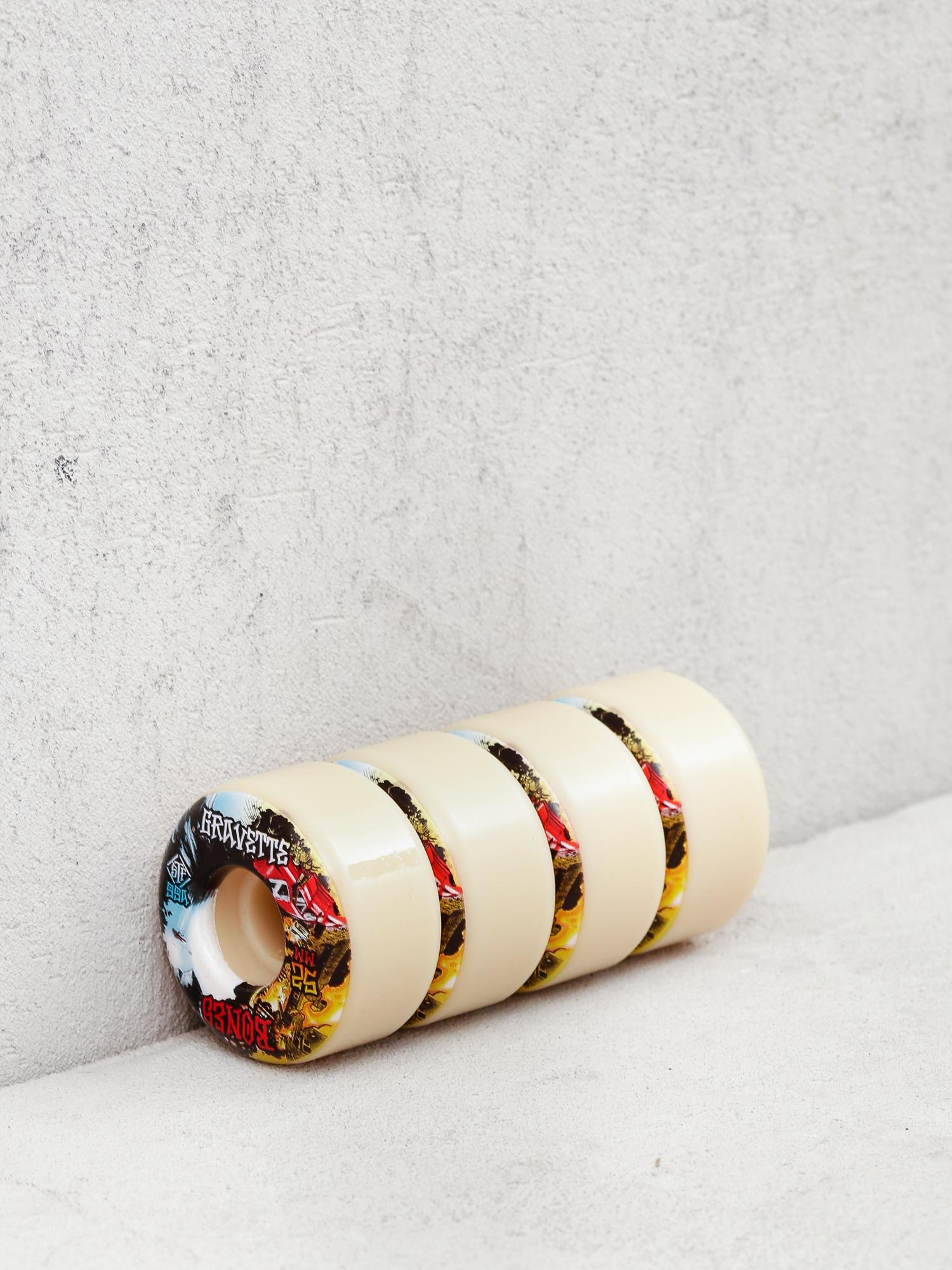 Kółka Bones Gravette Heaven And Hell STF V2 Lock 99A (natural/multi)