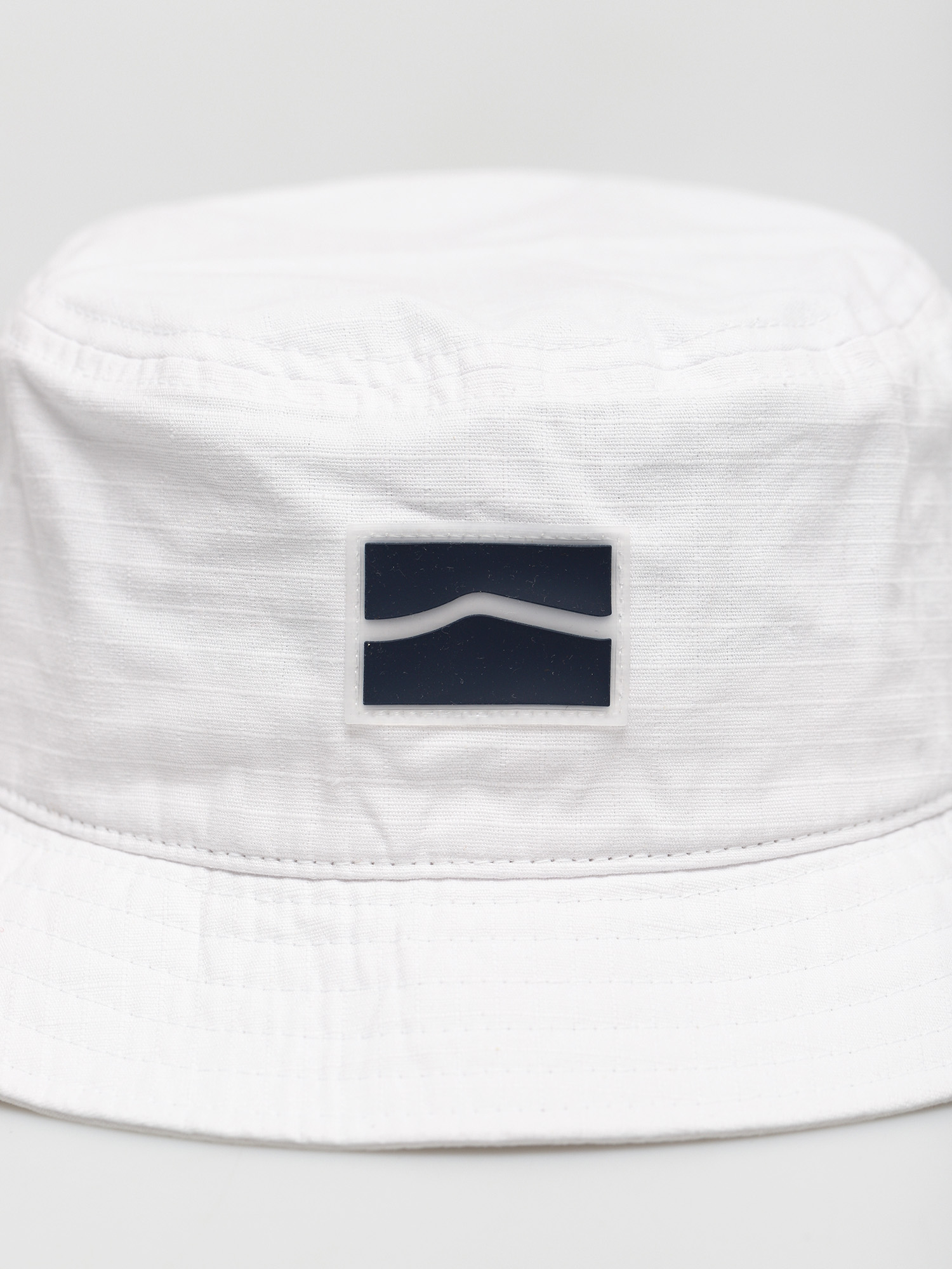 Kapelusz Vans Undertone II (white/dress blues)