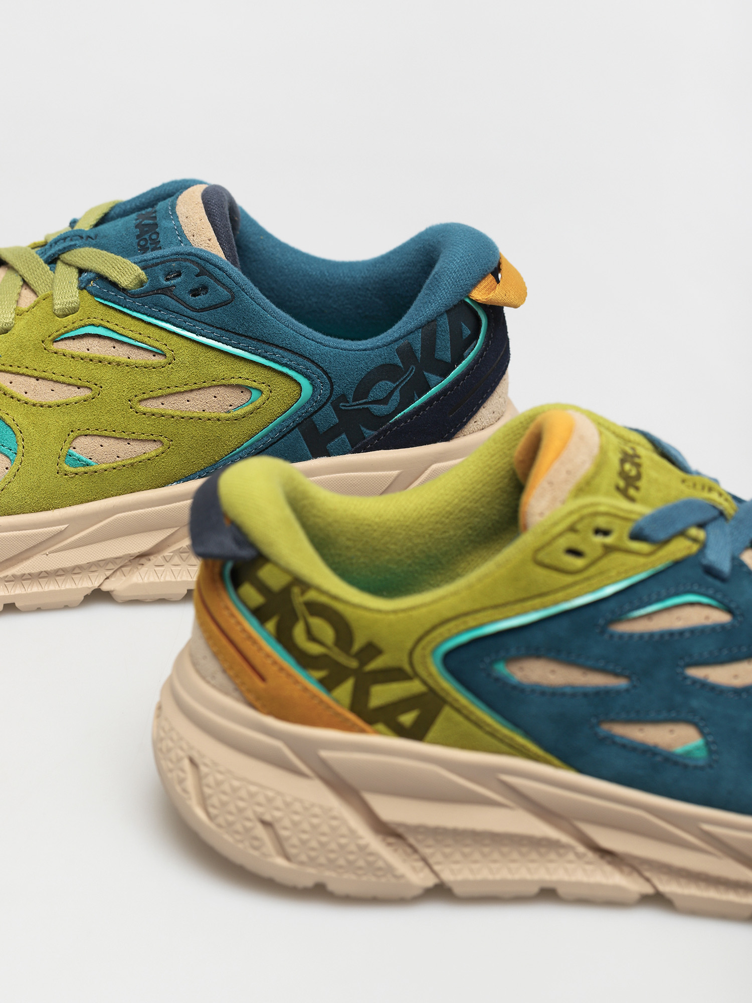 Buty Hoka One One Clifton L Suede (multi/shifting sand)