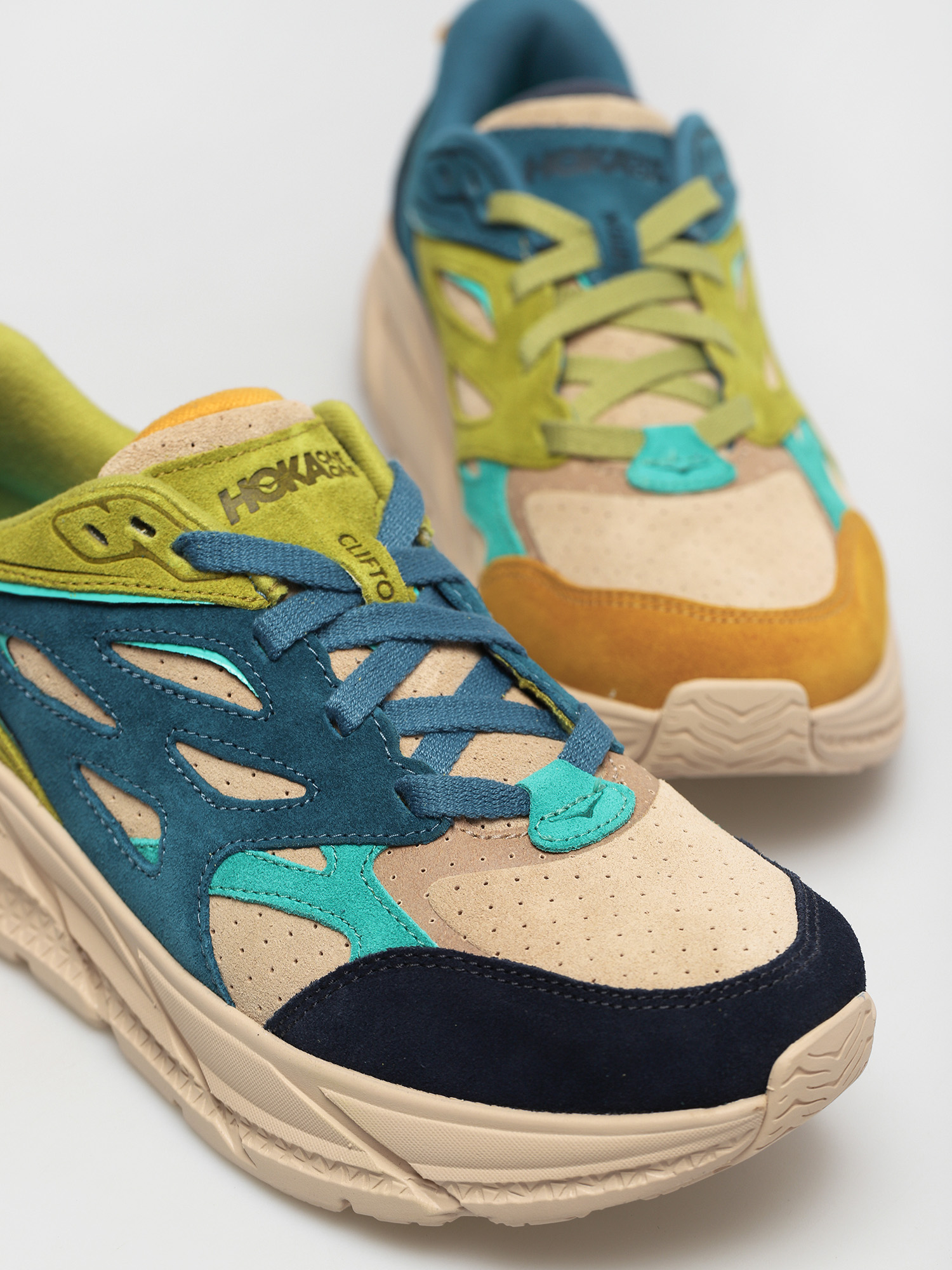 Buty Hoka One One Clifton L Suede (multi/shifting sand)