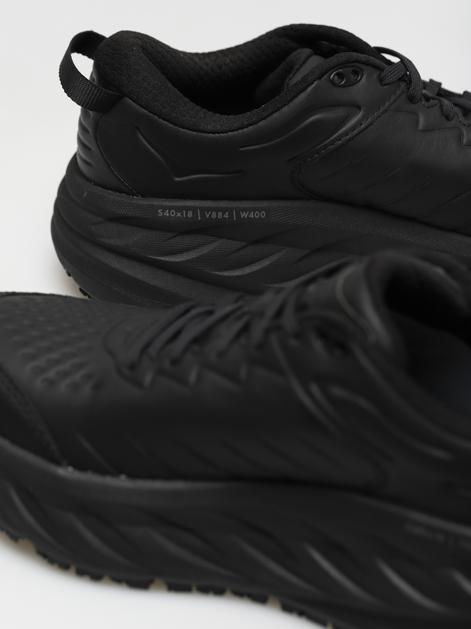 Buty Hoka One One Bondi SR (black/black)