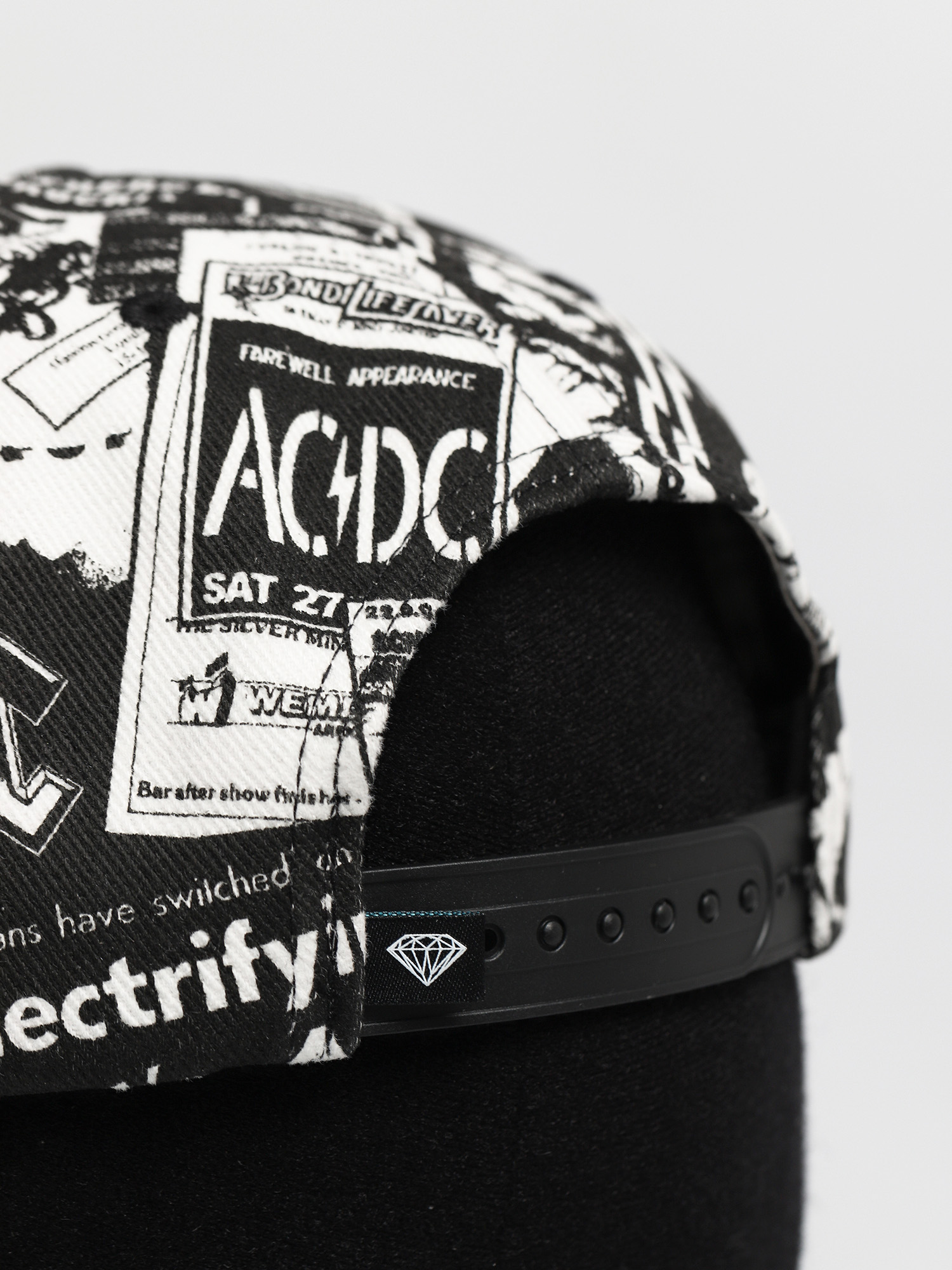 Czapka z daszkiem Diamond Supply Co. World Tour Hat (black)