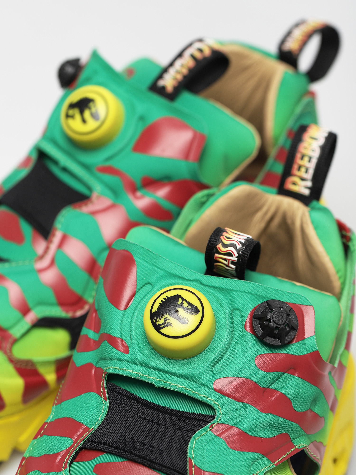 Buty Reebok X Jurassic Park Instapump Fury Og (goagrn/legacr/black)