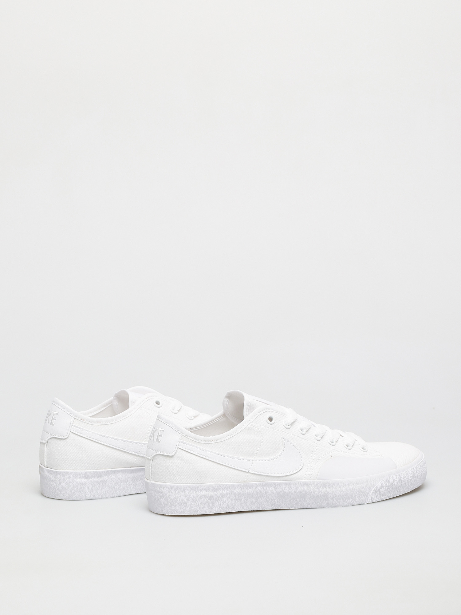 Buty Nike SB Blazer Court (white/white white white)