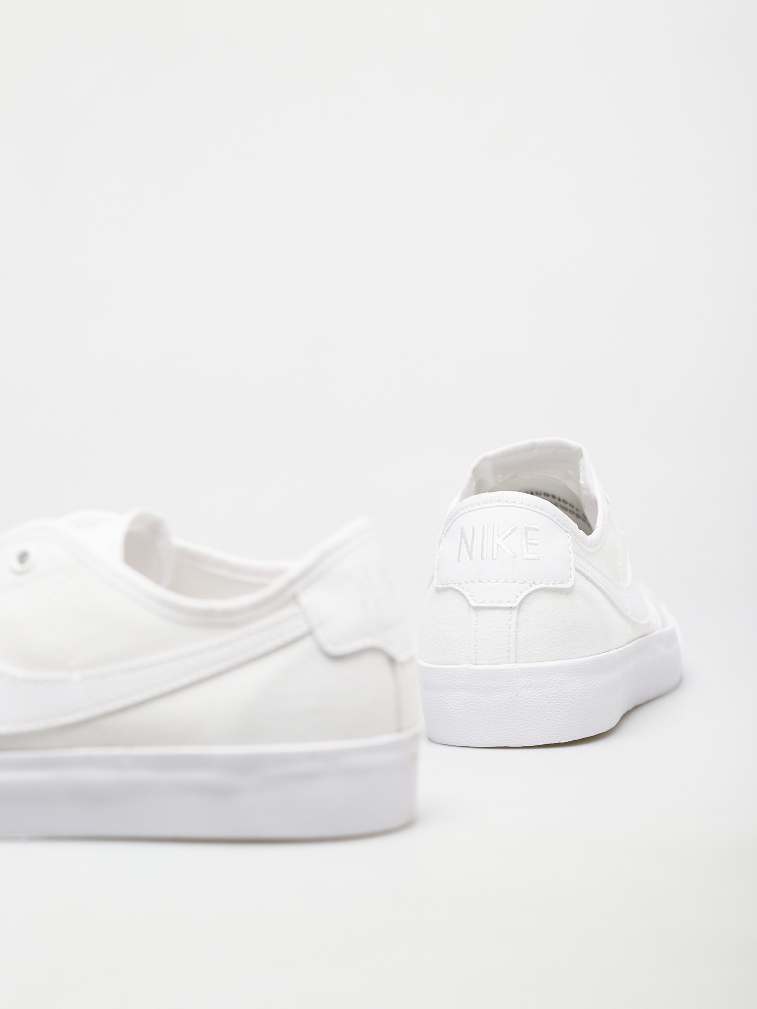 Buty Nike SB Blazer Court (white/white white white)