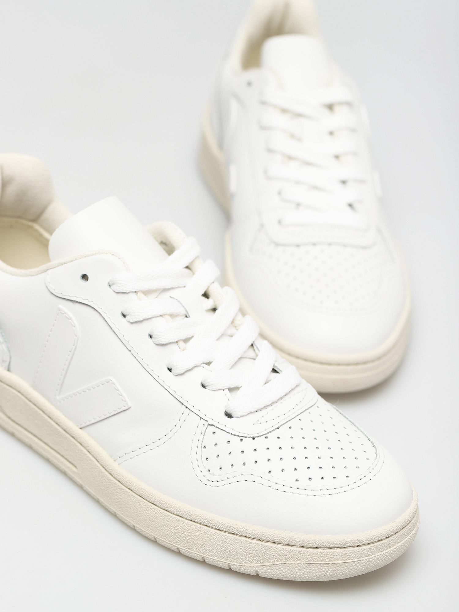 Buty Veja V 10 Wmn (leather extra white)