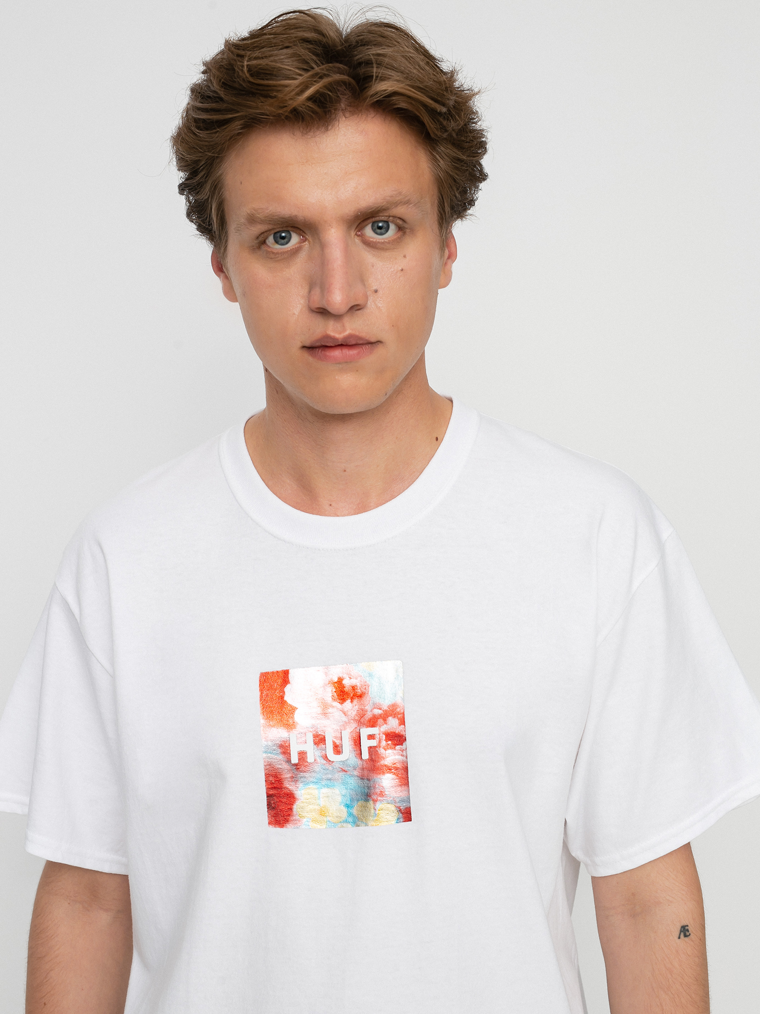 T-shirt HUF Foil Flower Box Logo (white)