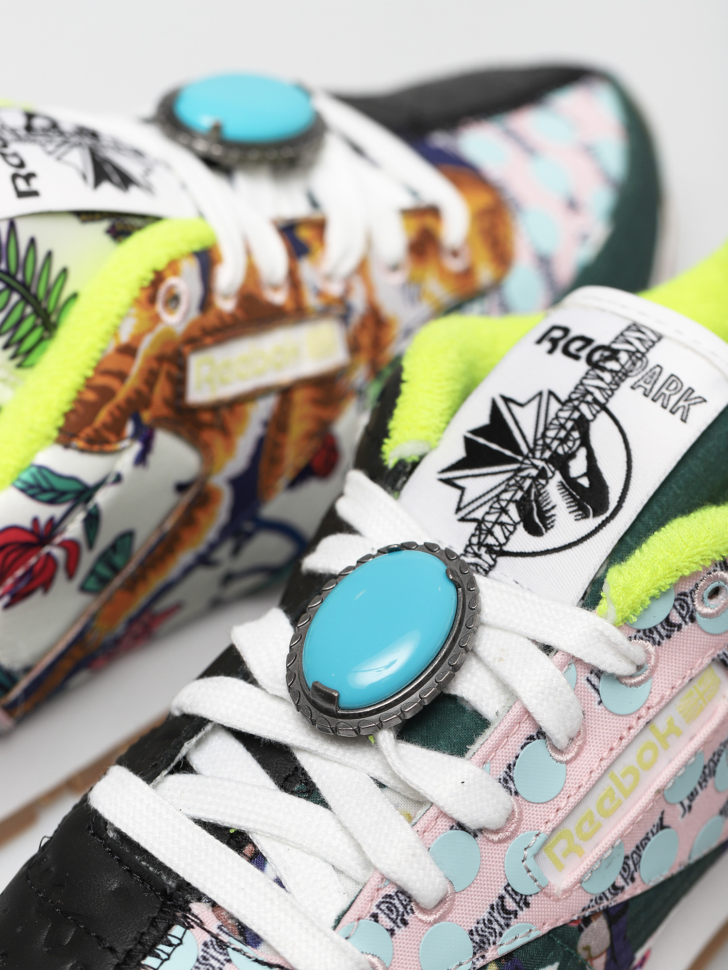 Buty Reebok X Jurassic Park Cl Leather (black/ftwwht/aciyel)