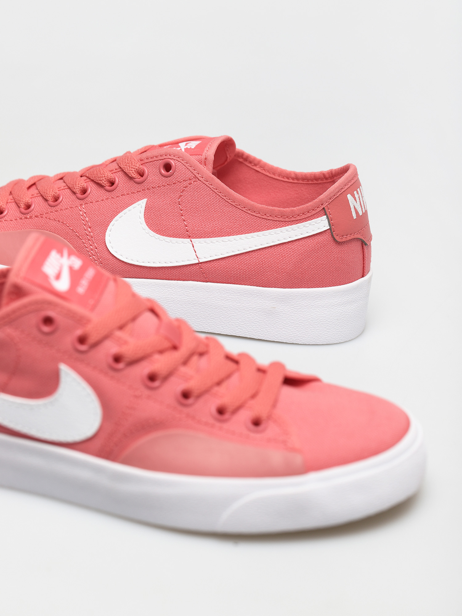 Buty Nike SB Blazer Court (pink salt/white pink salt white)