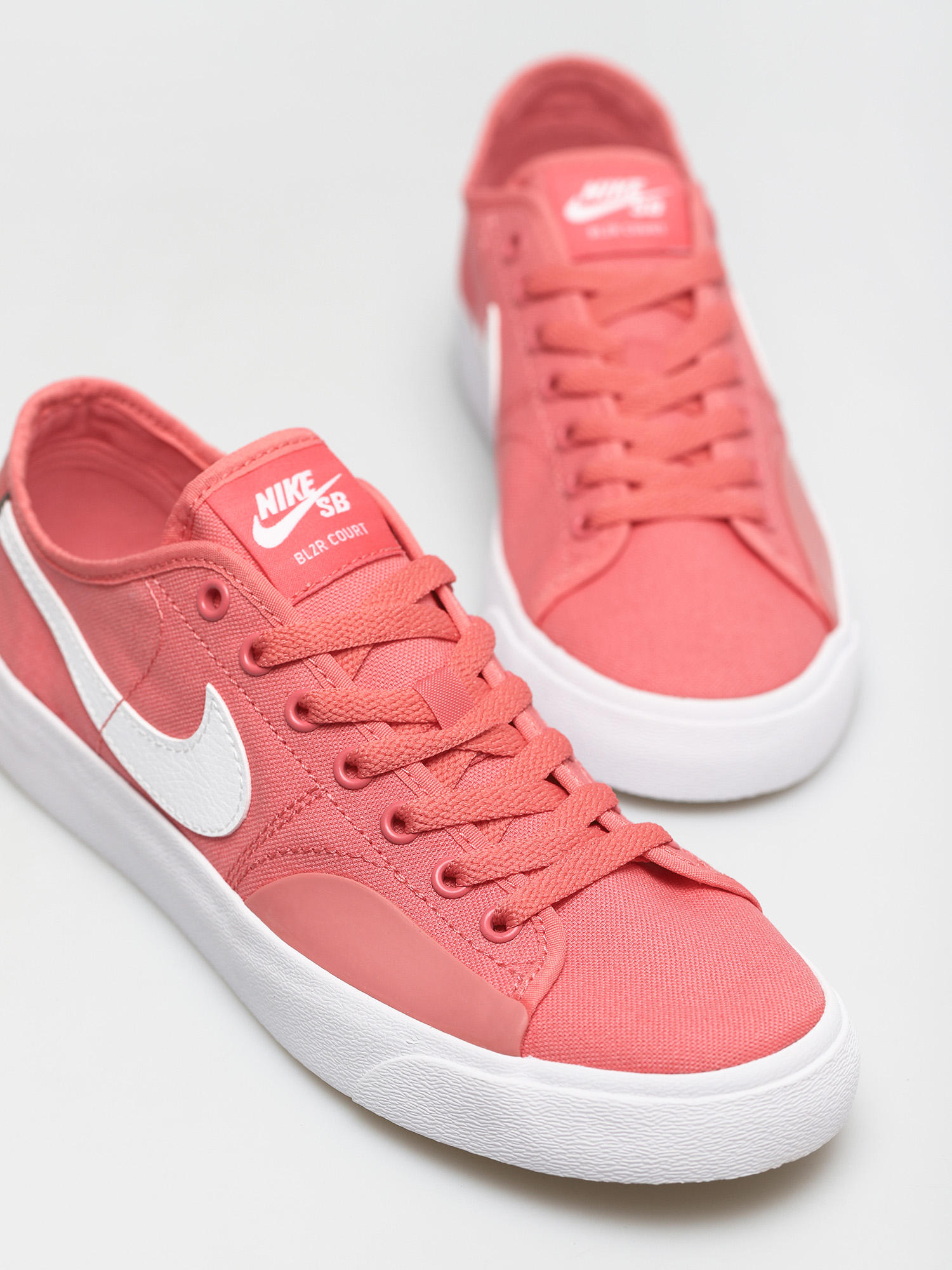 Buty Nike SB Blazer Court (pink salt/white pink salt white)