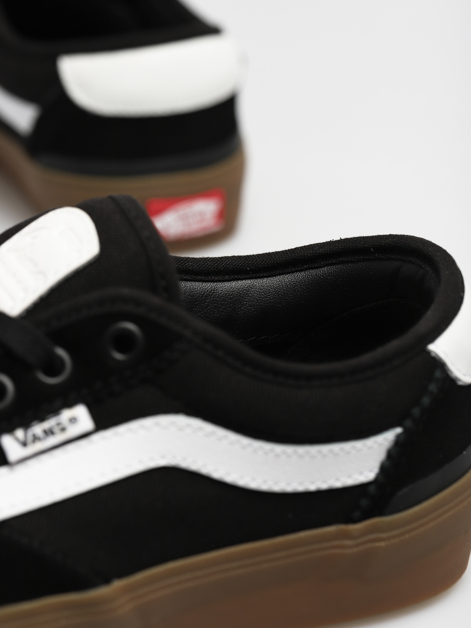 Buty Vans Chima 2 (black/gum)
