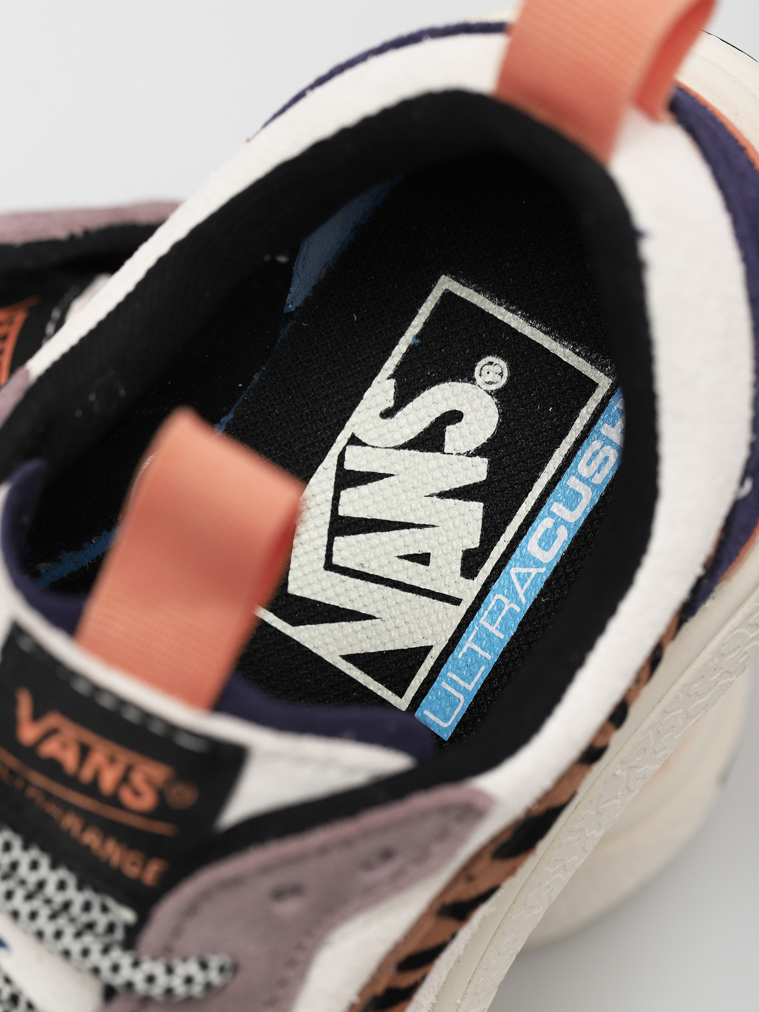 Buty Vans Ultrarange Exo Se (animal stripes/mltmshmlw)