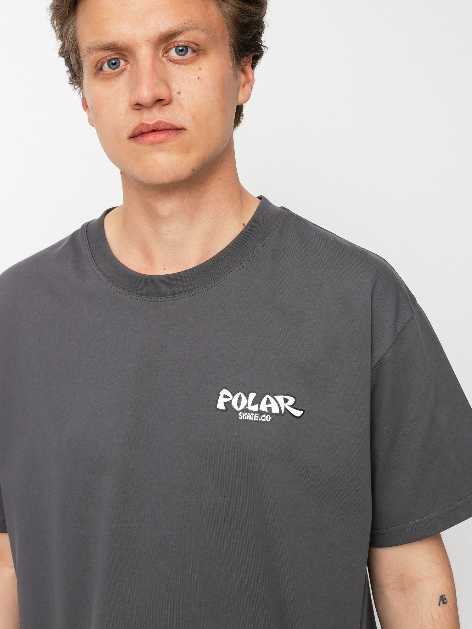 T-shirt Polar Skate Mt Fuji (graphite)